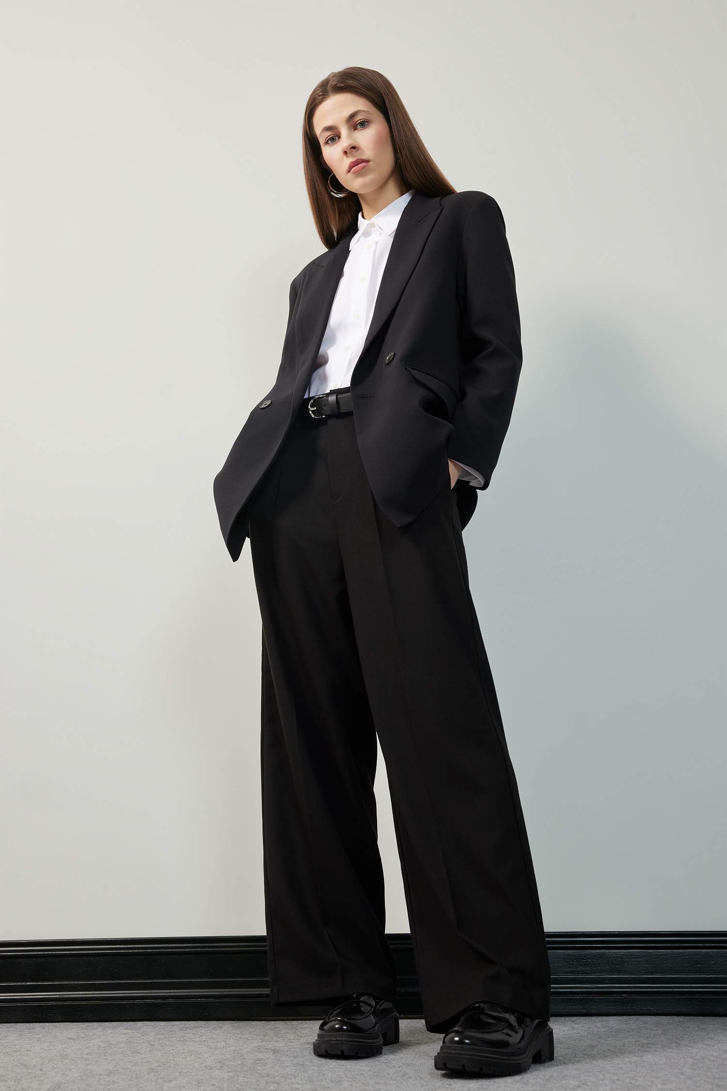 Wide Leg Pocketed High Waist Basic Classic Black Trousers