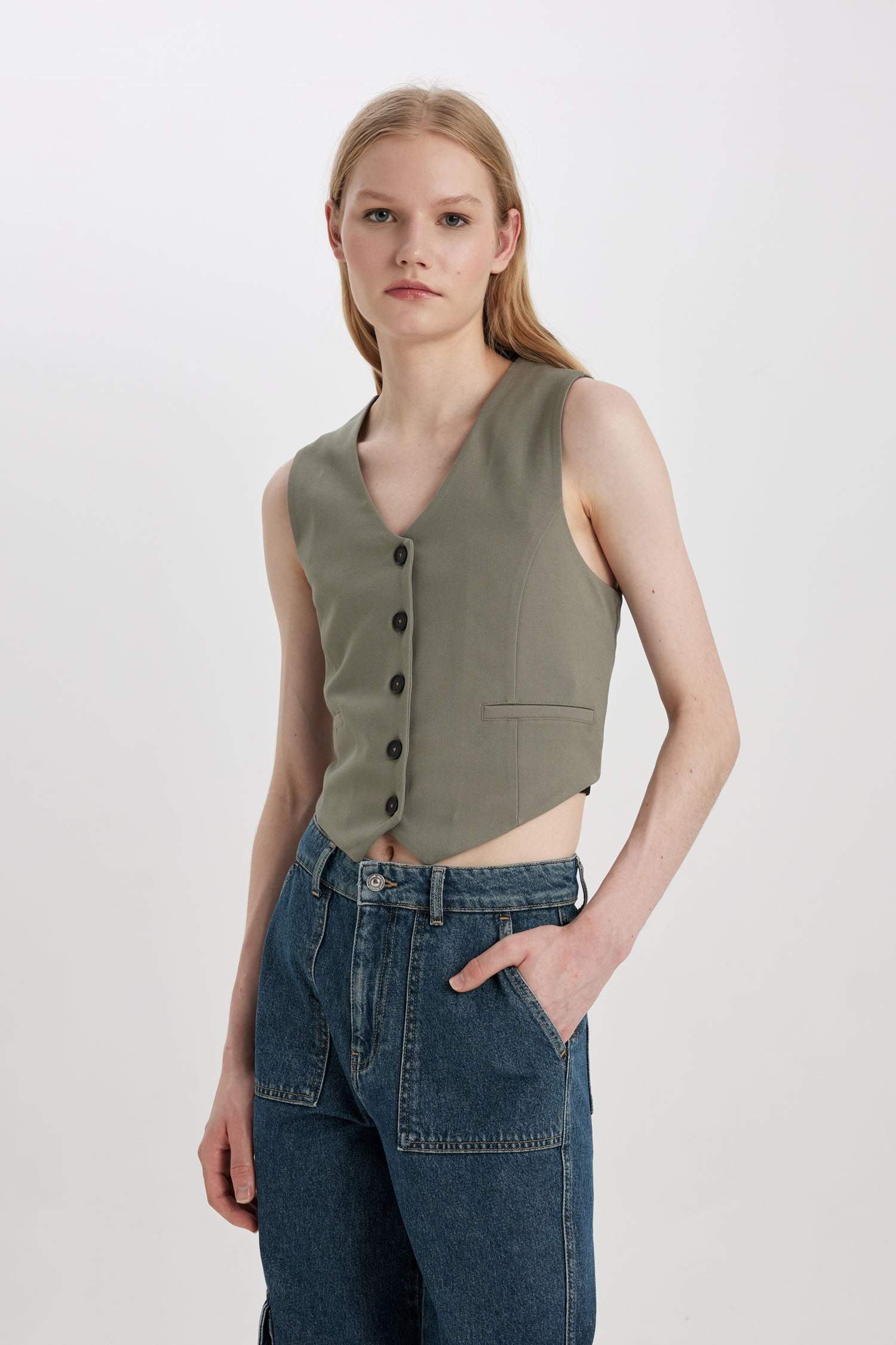 V Yaka Düğmeli Klasik Blazer Yelek