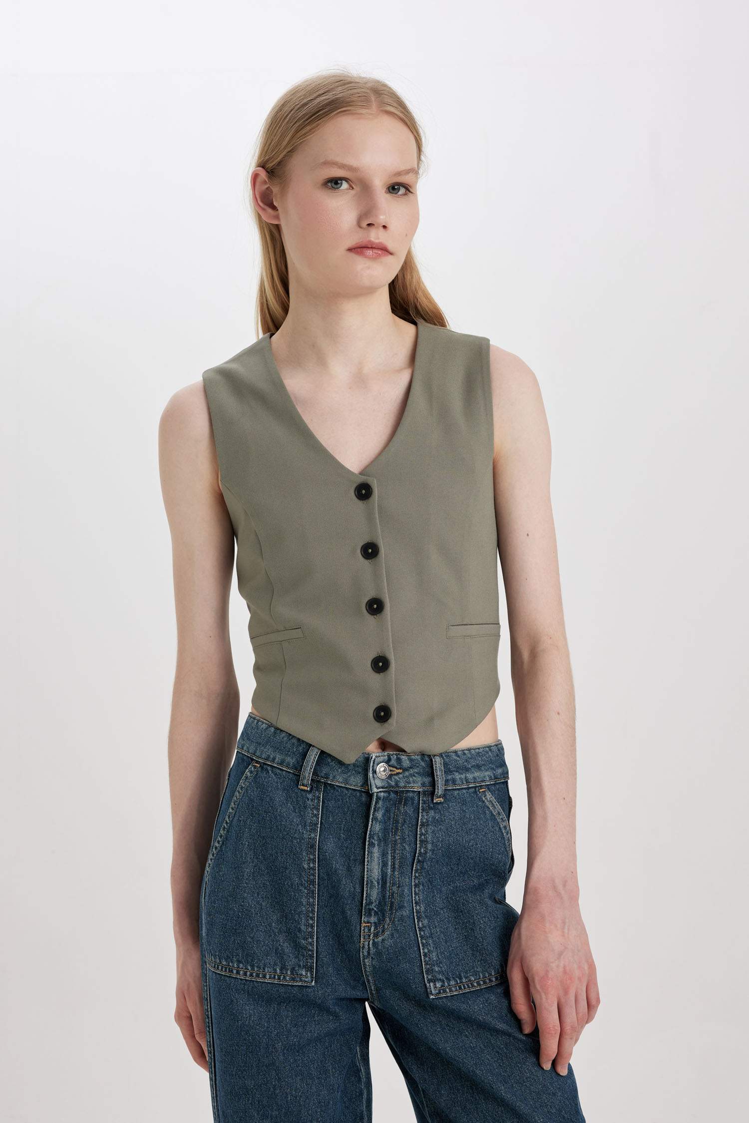 V Yaka Düğmeli Klasik Blazer Yelek