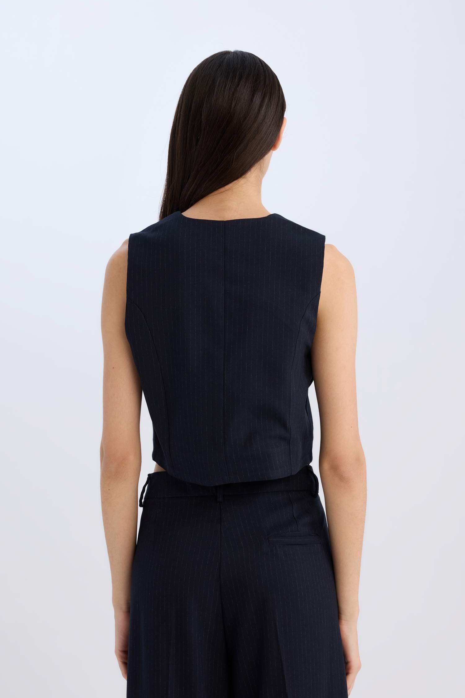 V Yaka Çizgili Düğmeli Blazer Yelek