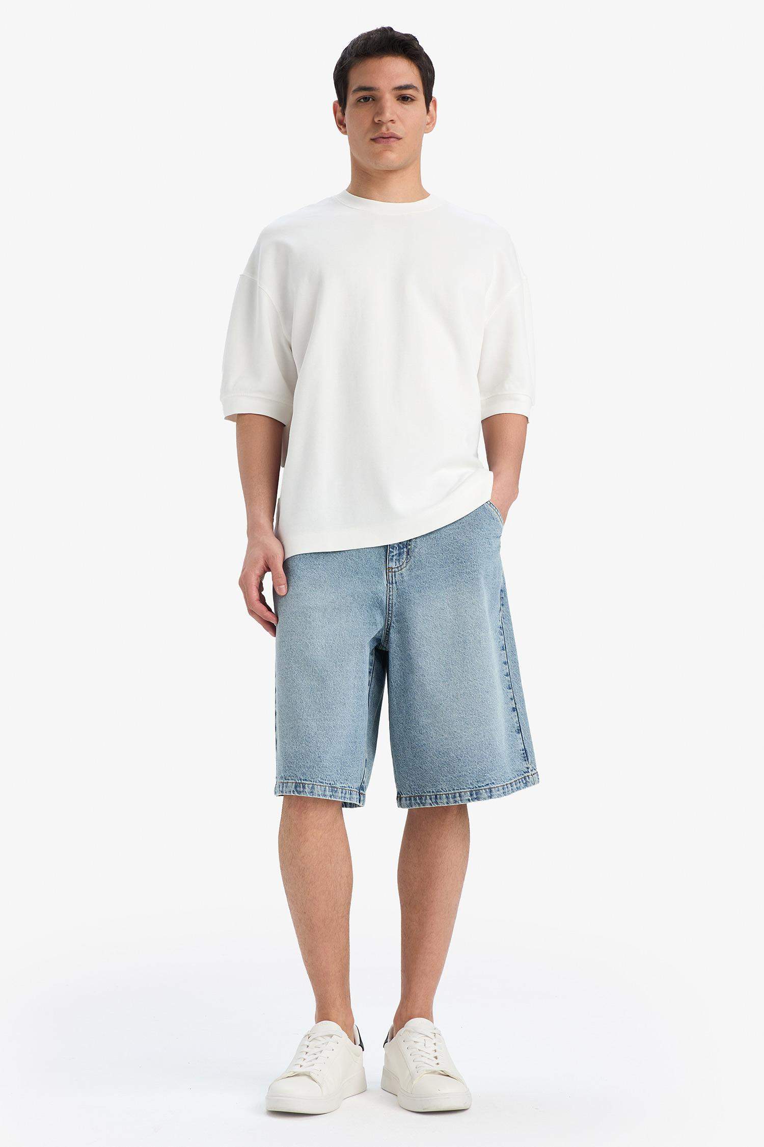 شورت جينز باجي