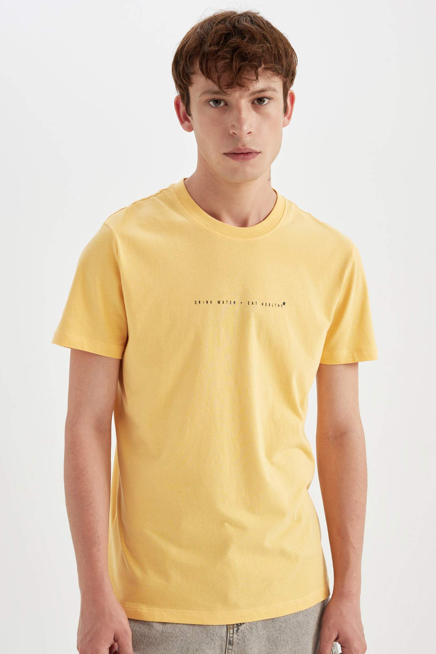 %100 Pamuk Slim Fit Dar Kesim Bisiklet Yaka Baskılı Kısa Kollu Tişört