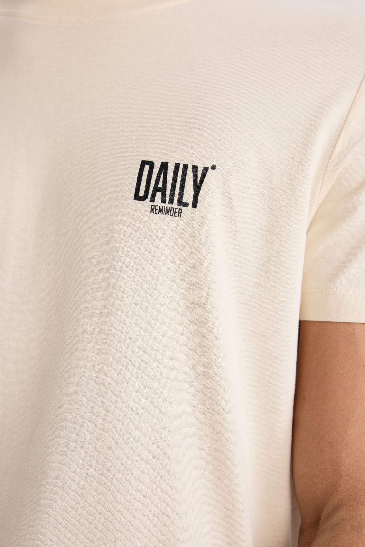 Slim Fit Crew Neck Printed Short Sleeve T-Shirt