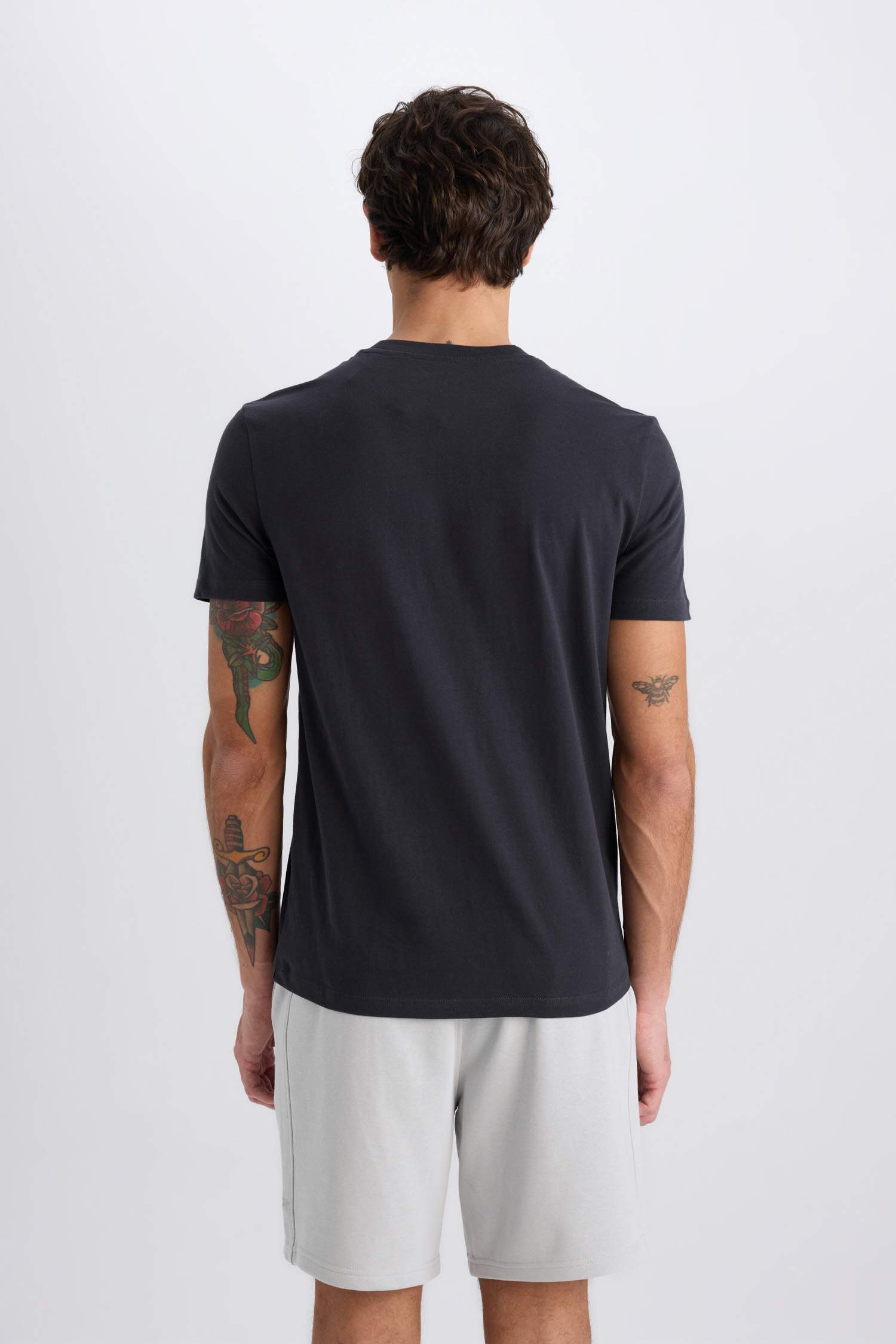 %100 Pamuk Slim Fit Dar Kesim Bisiklet Yaka Baskılı Kısa Kollu Tişört