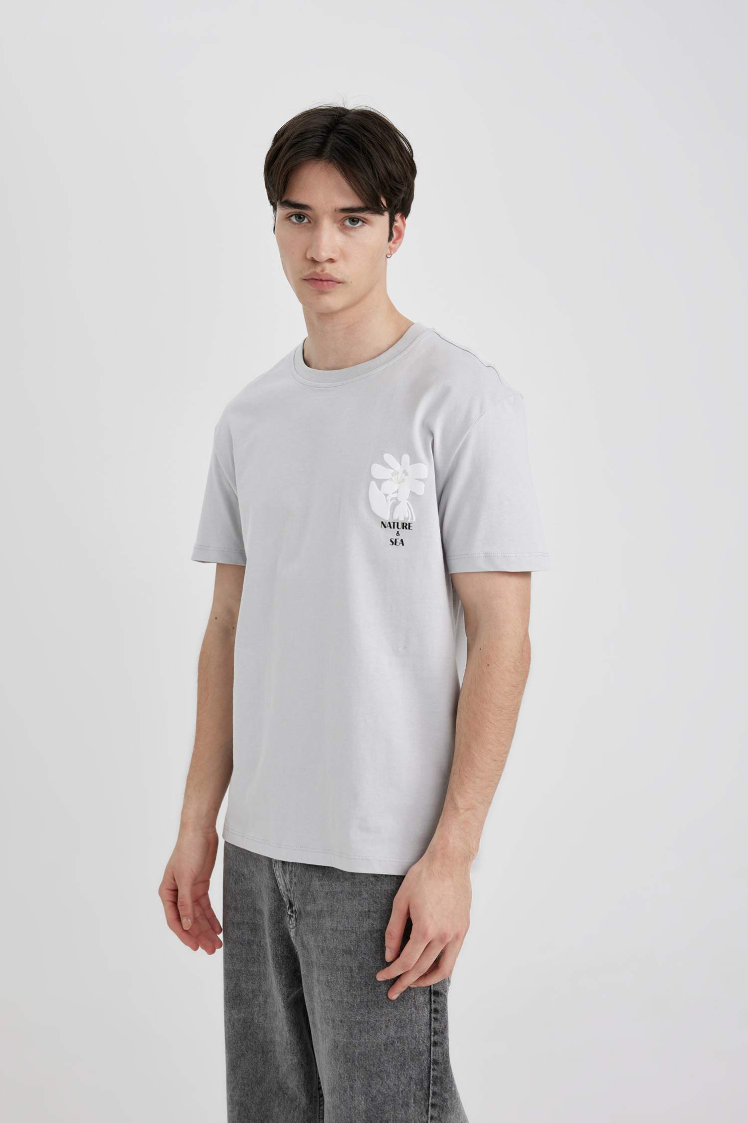 تي شيرت جيرسي قصة عادية بياخة مستديرة