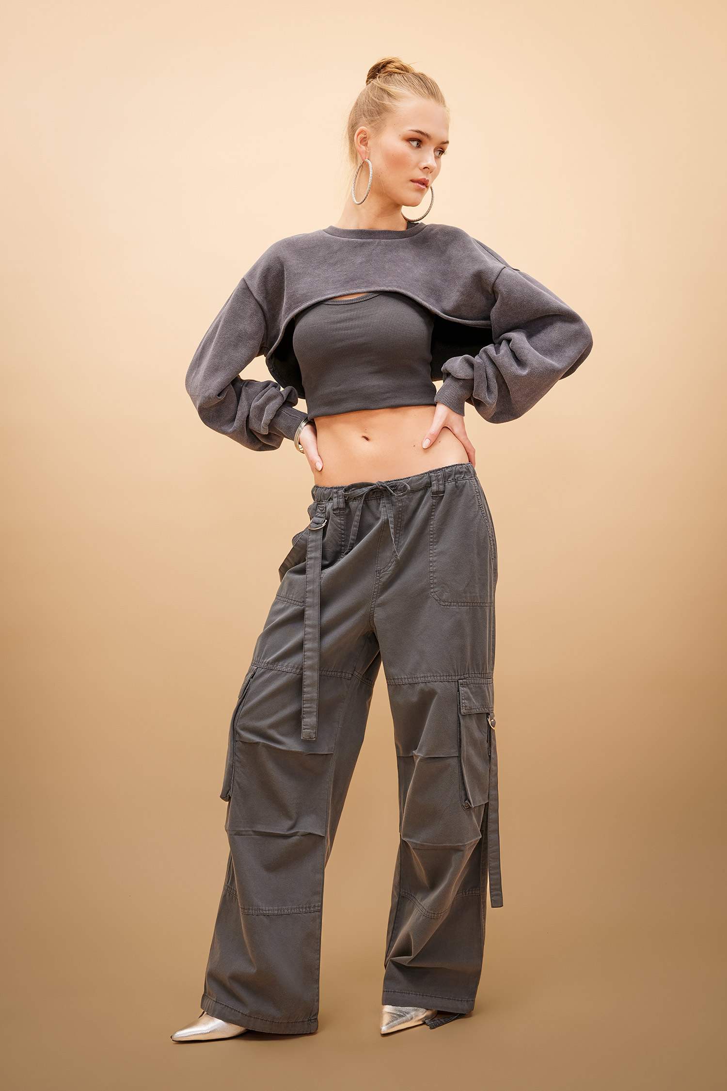 Coool Crop Yıkamalı Soluk Efektli Sweatshirt