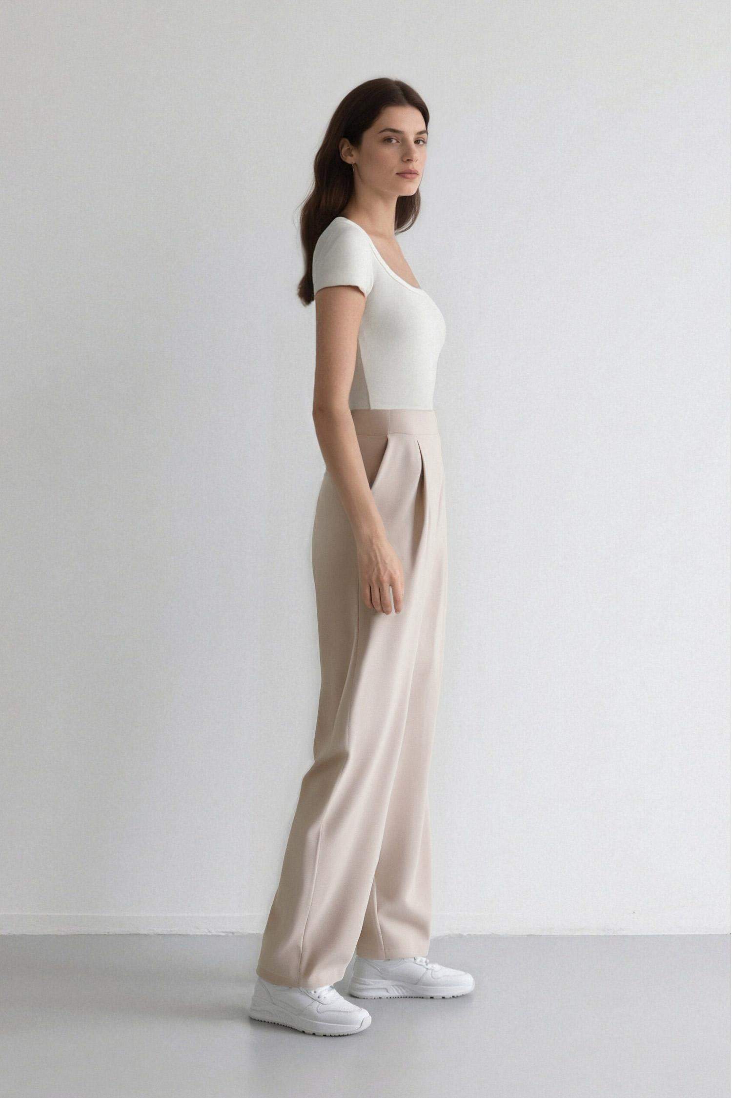 بنطرون قصة عادية