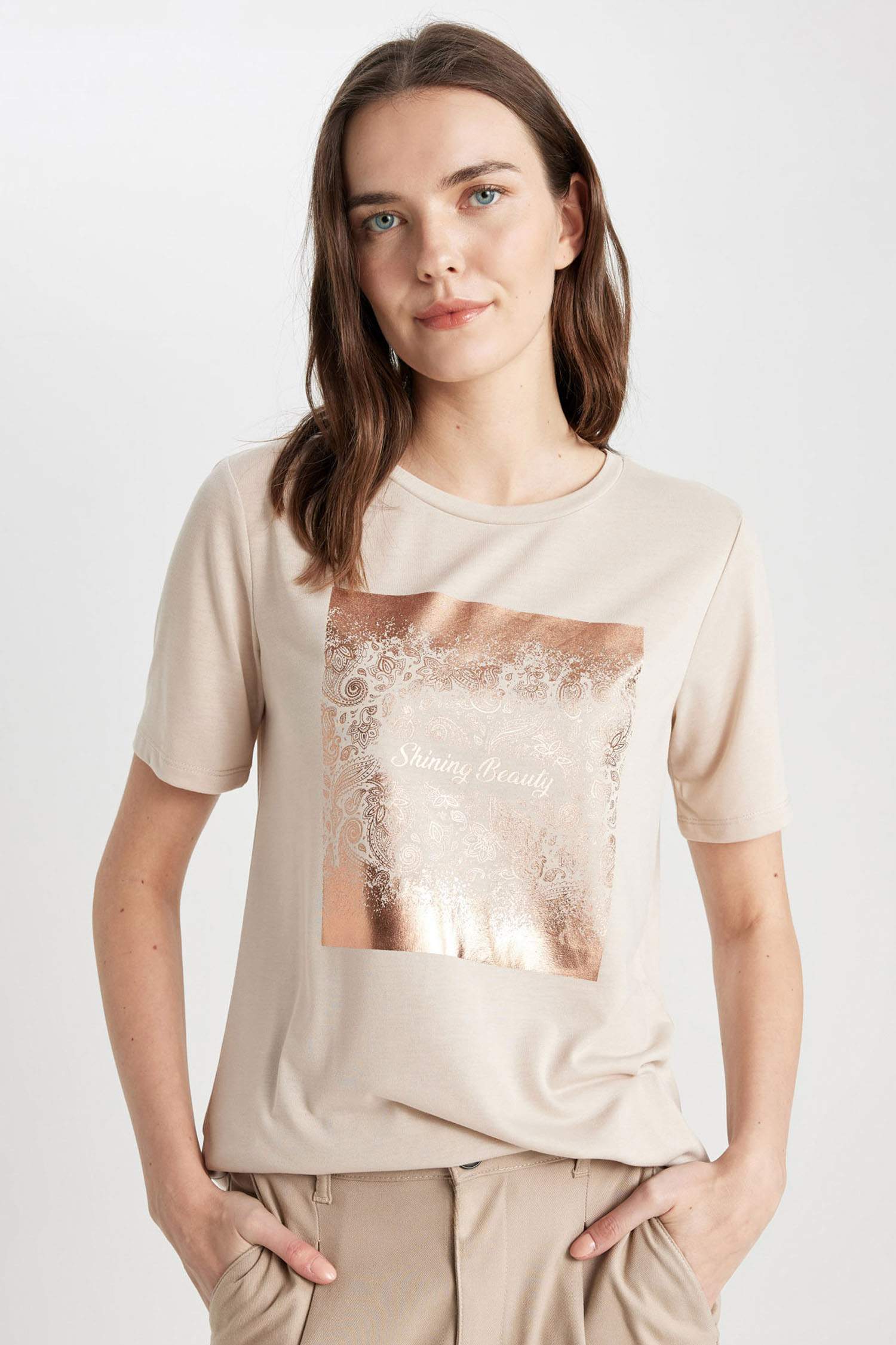 T-Shirt coupe régulière à Manches Courtes à Col Rond et Motif Châle