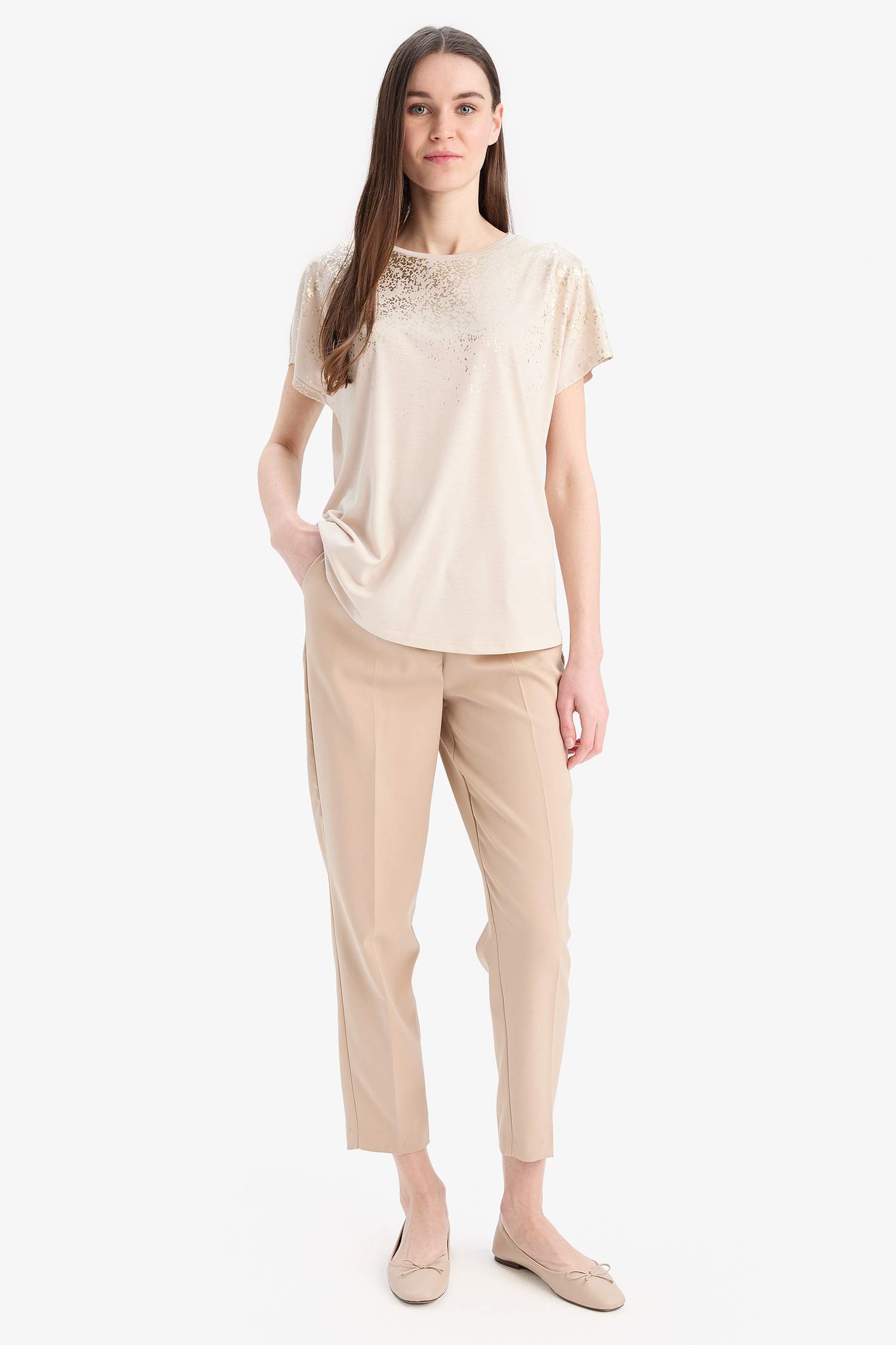 تيشيرت نص ردن مطبوع بياخة مستديرة