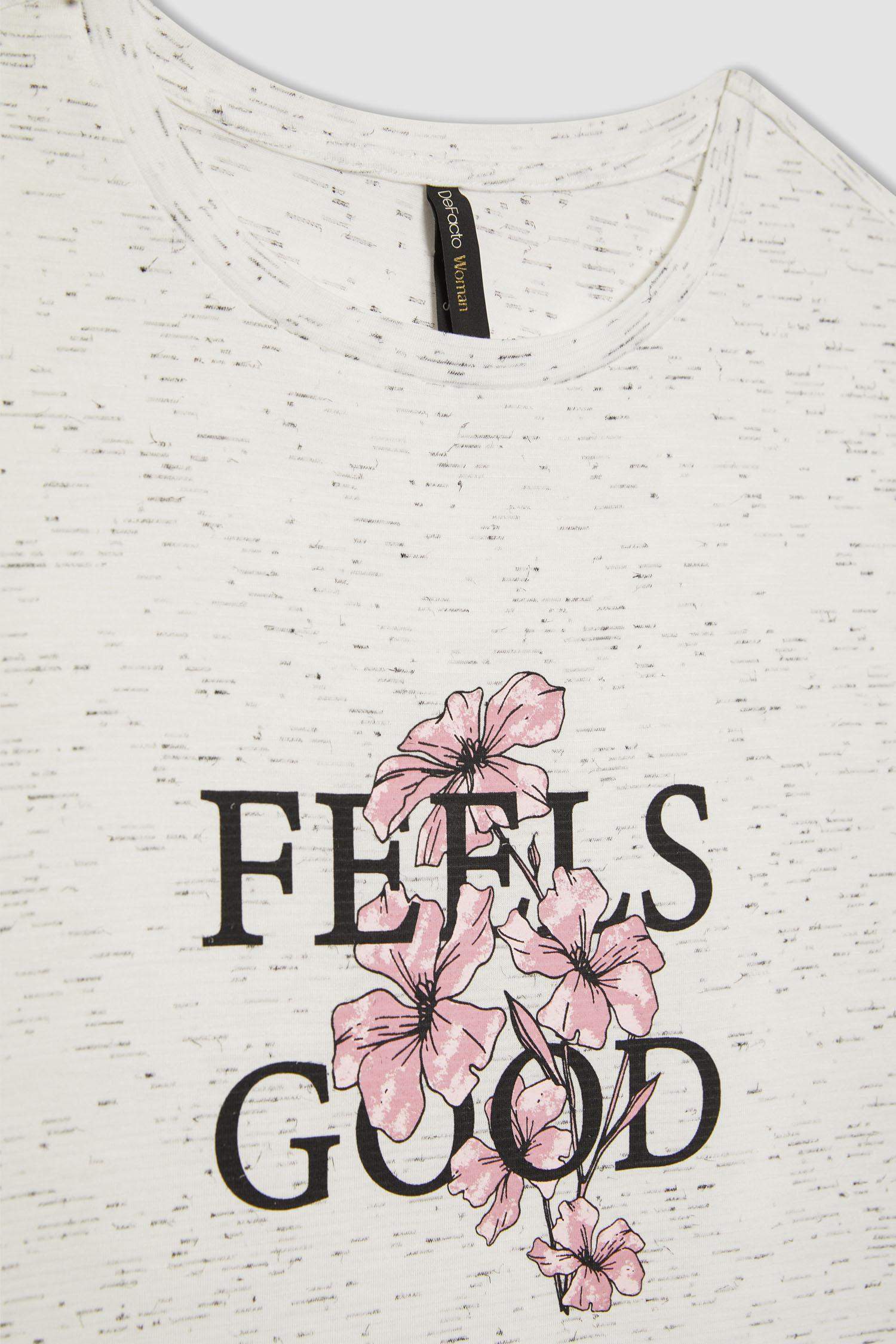 Regular Fit Bisiklet Yaka Çiçekli Kısa Kollu Tişört