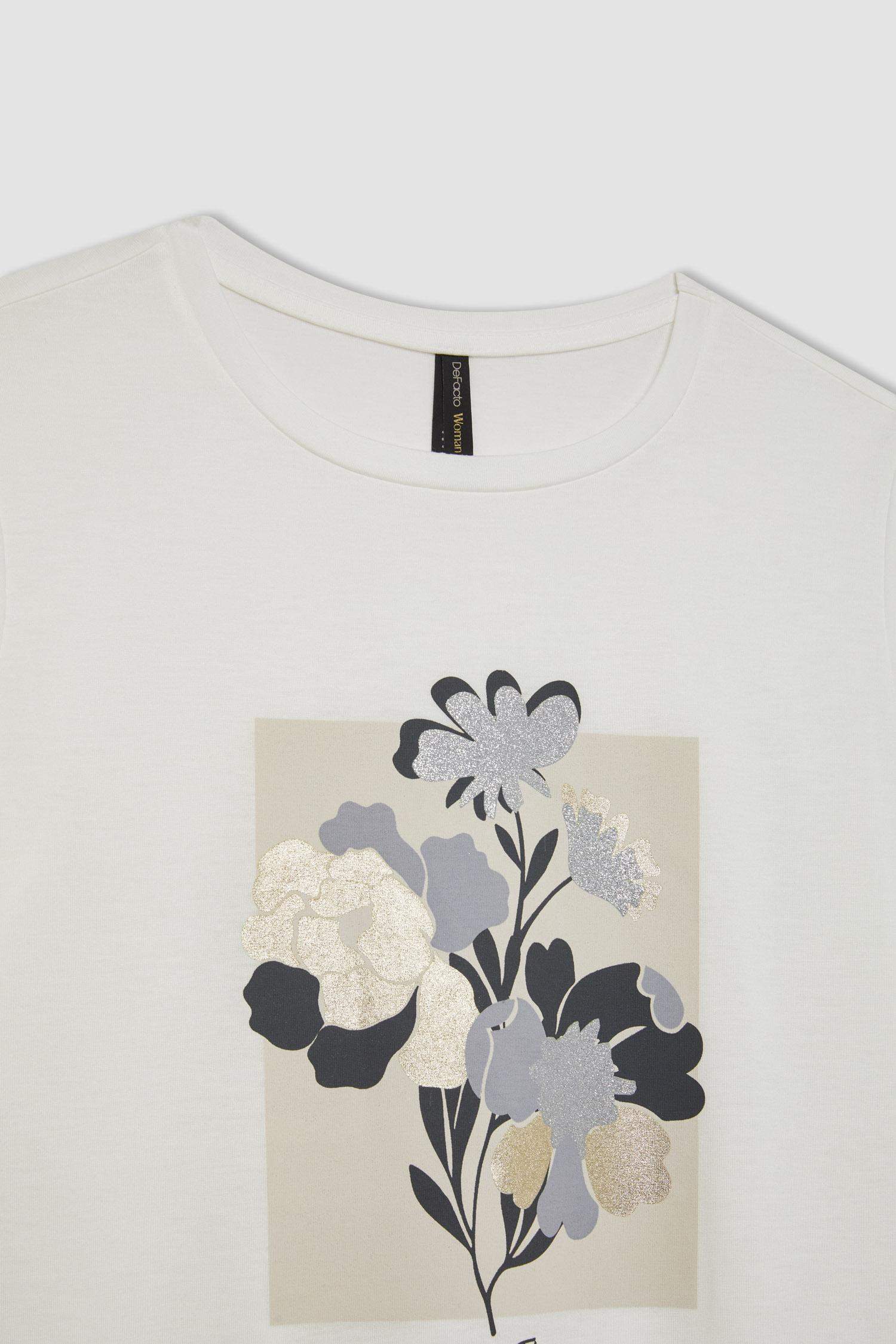 تيشيرت نص كم قصة مريحة برقبة مستديرة