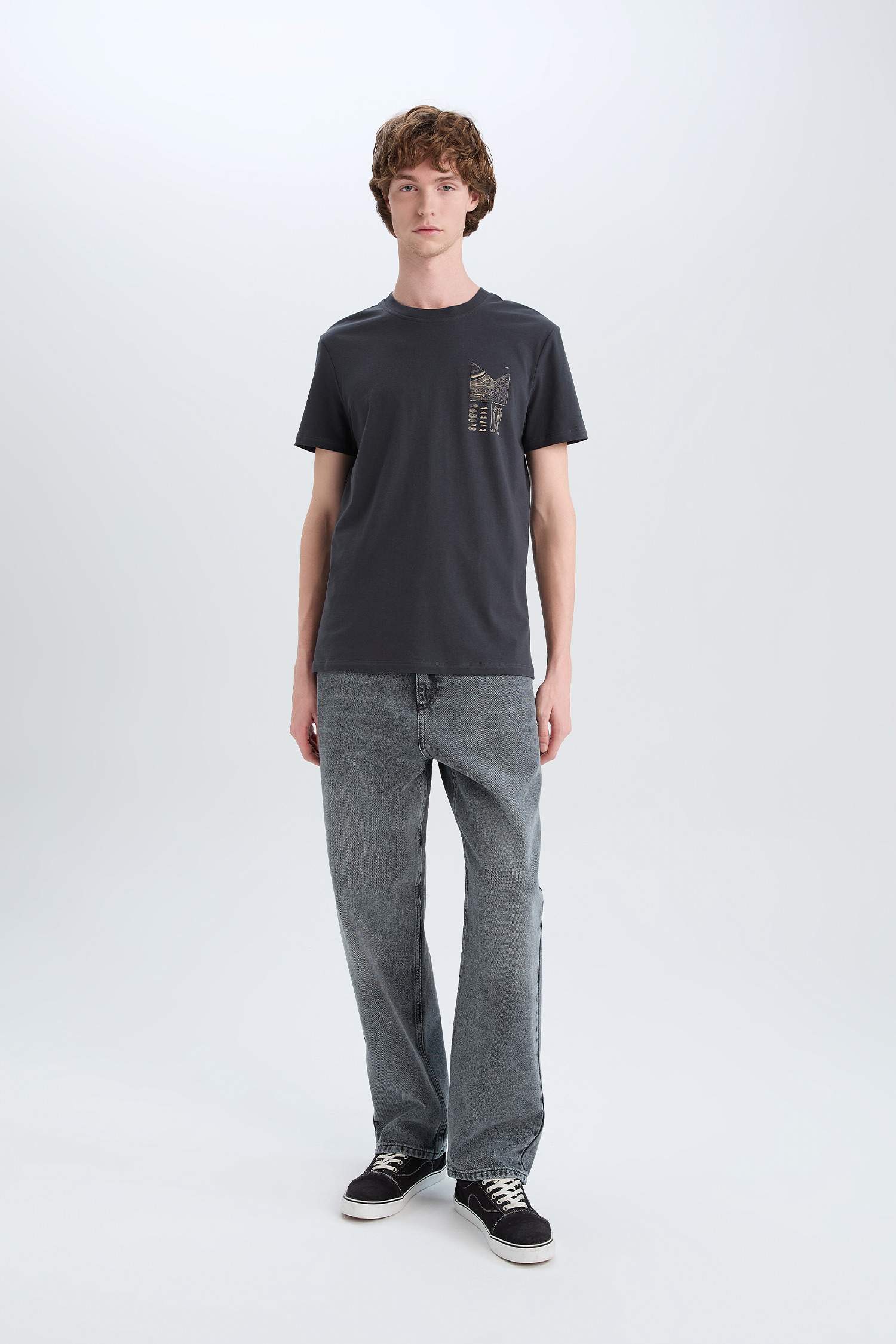 Slim Fit Crew Neck Printed Short Sleeve T-Shirt