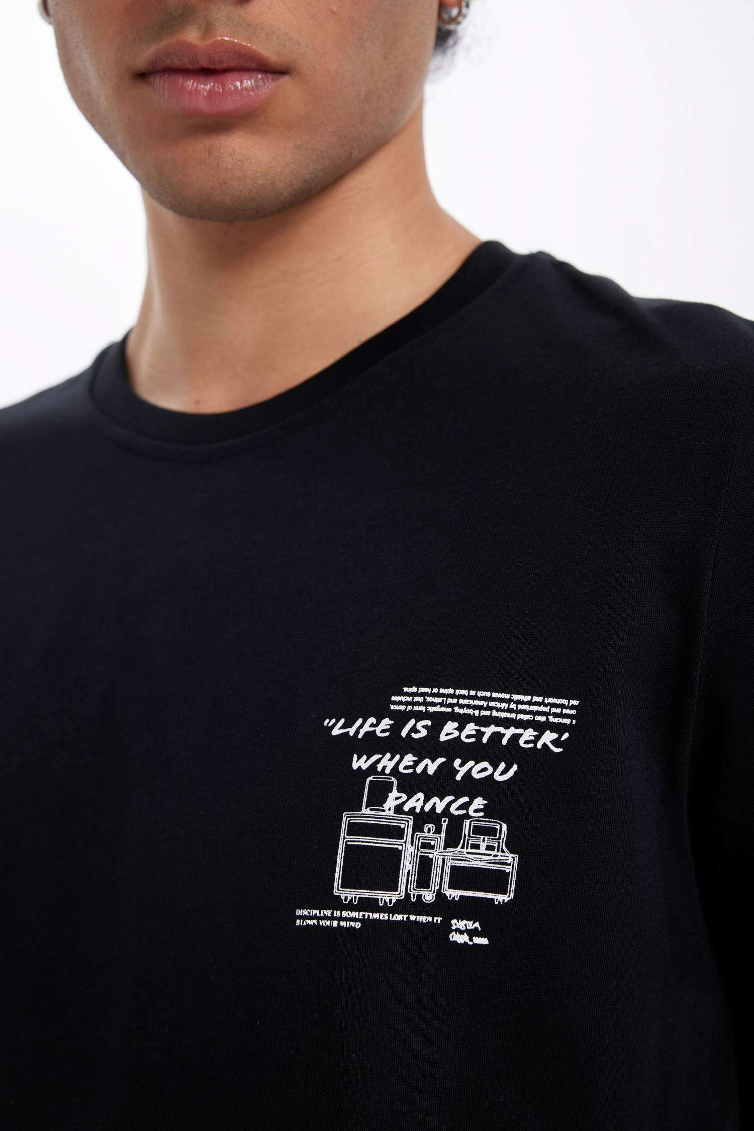 %100 Pamuk Siyah Slim Fit Dar Kesim Bisiklet Yaka Baskılı Kısa Kollu Tişört