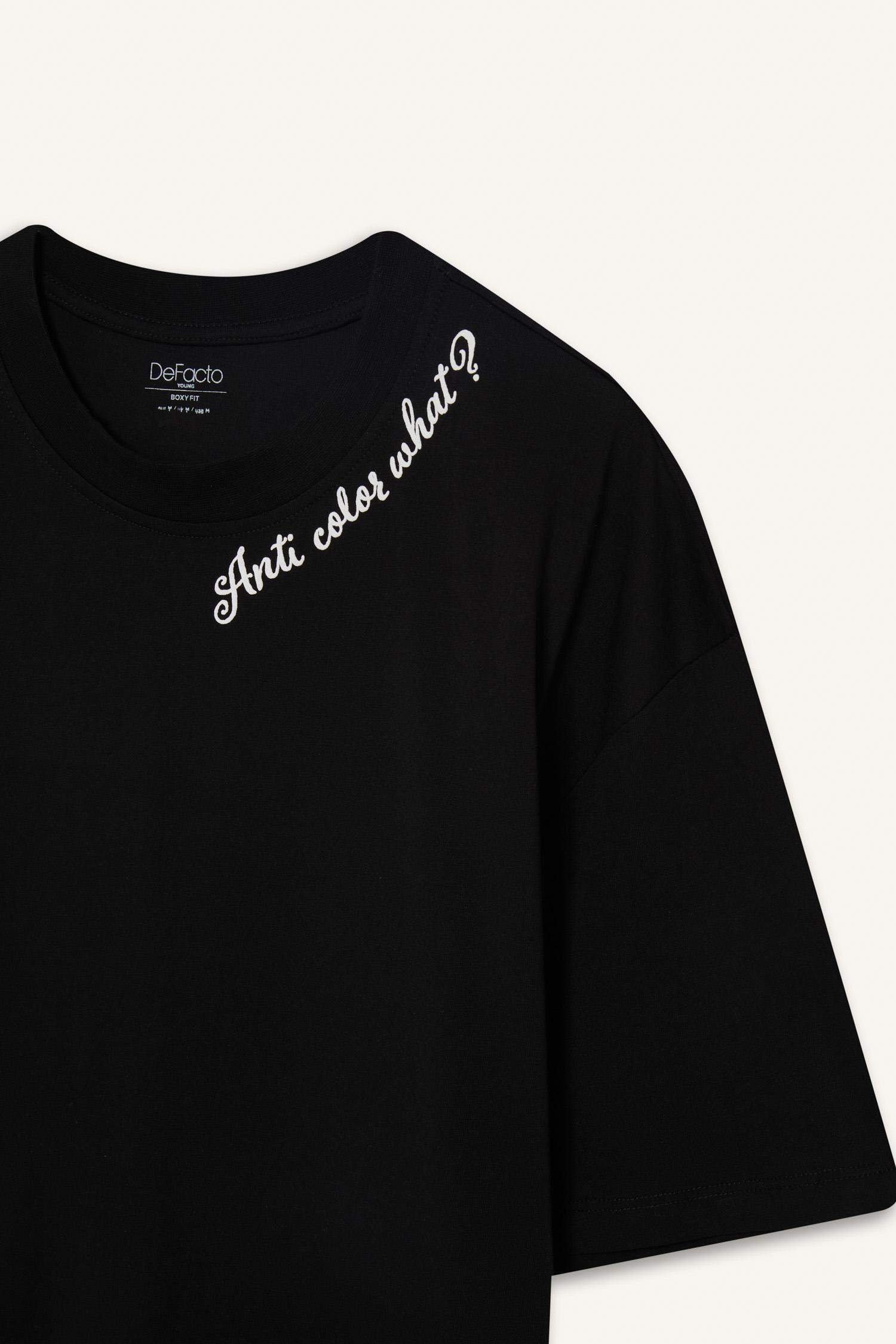 Boxy Fit Crew Neck Printed Short Sleeve T-Shirt