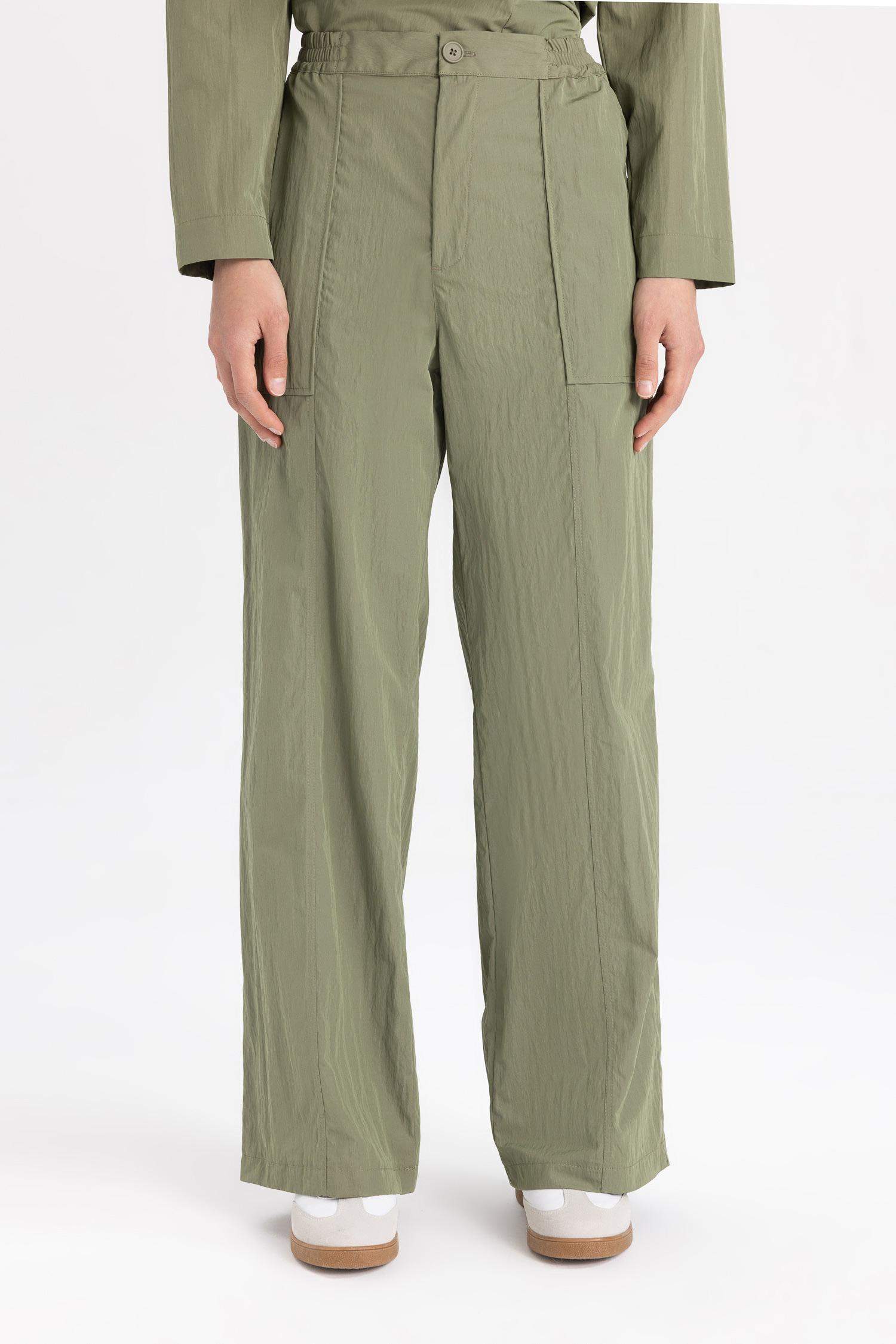 سروال كارجو باراشوت برجل واسع