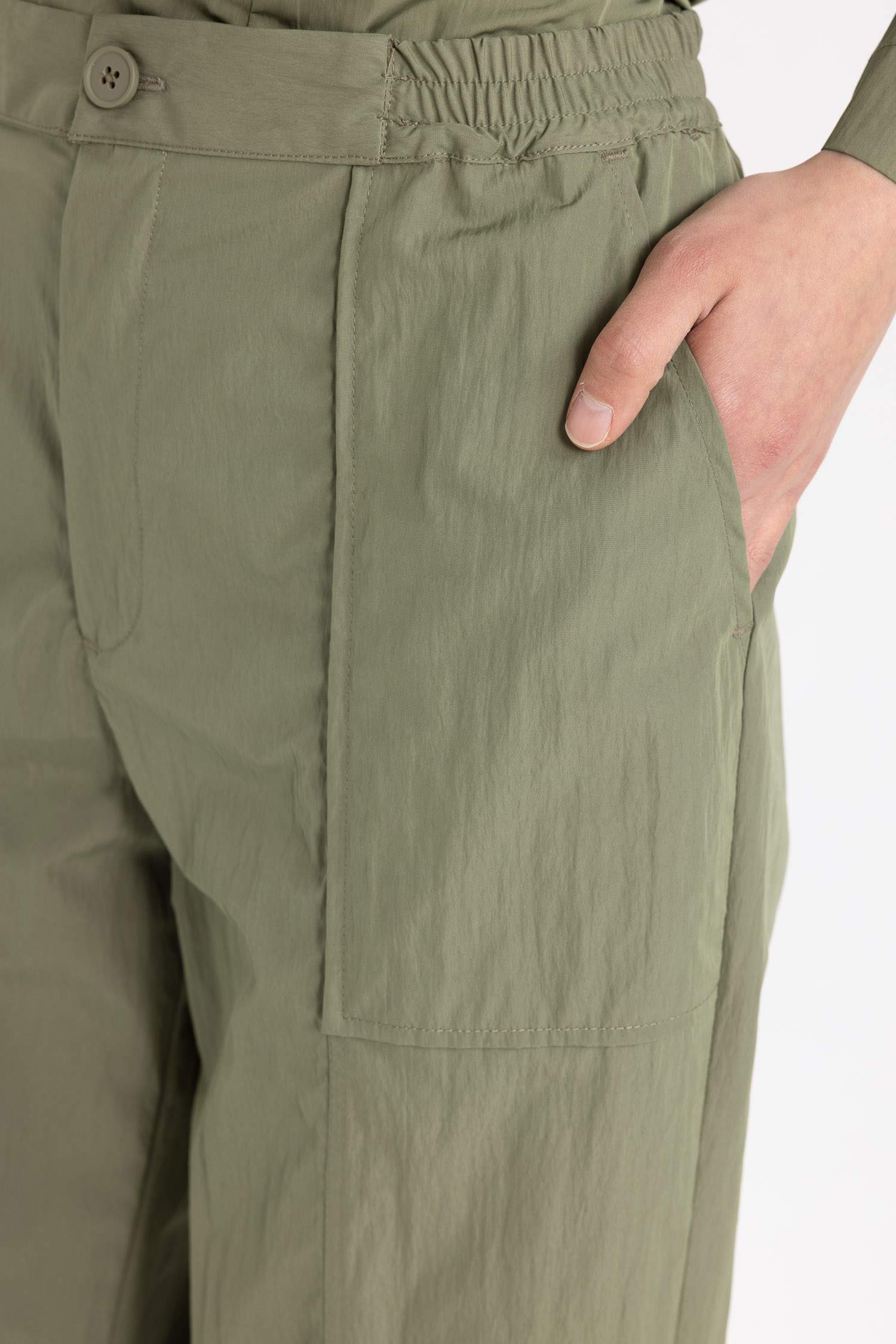 سروال كارجو باراشوت برجل واسع