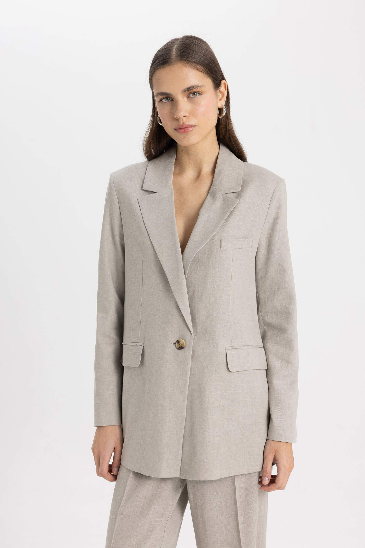 جاكيت بليزر اوفر سايز مخطط ممزوج بالكتان