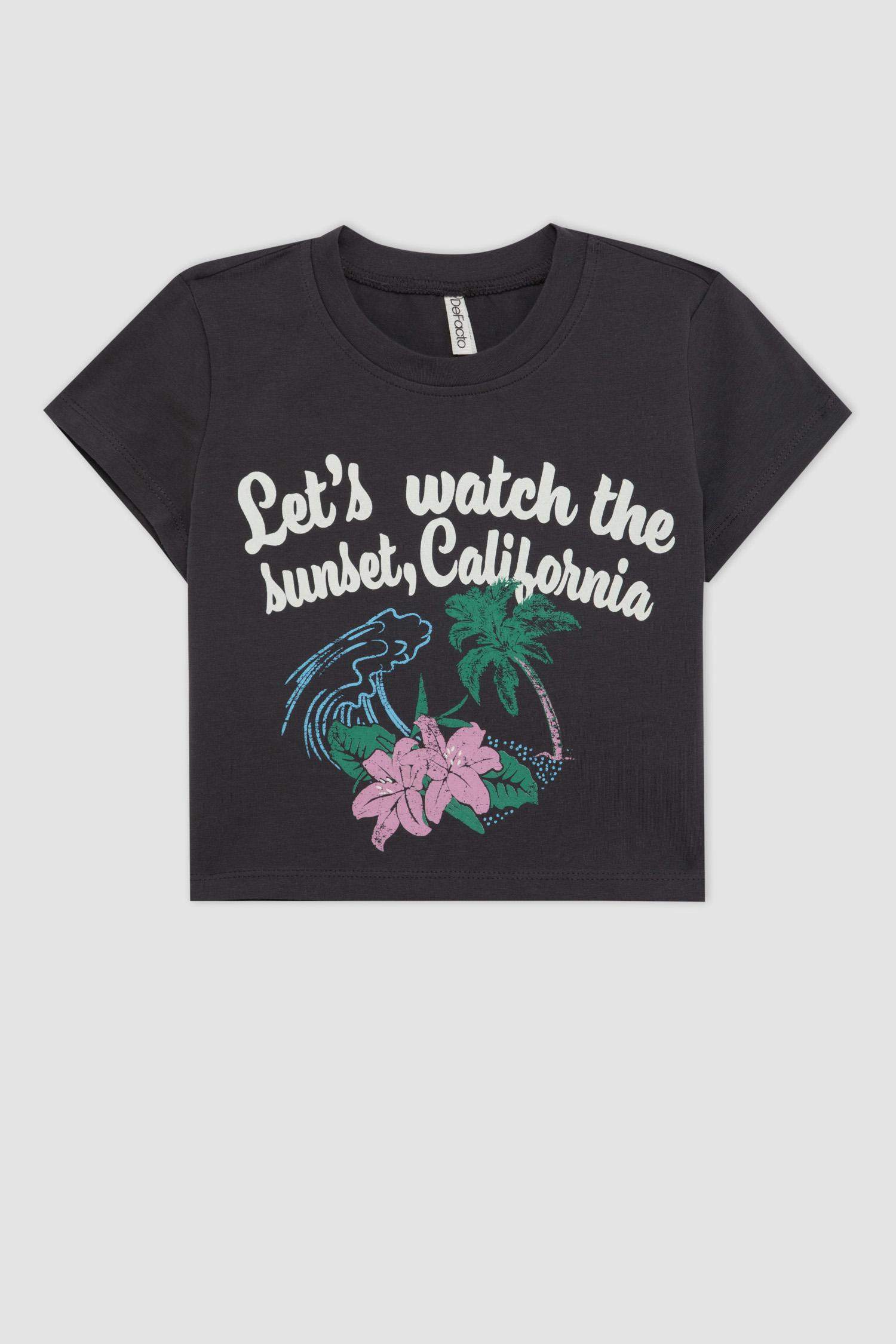 تيشيرت بناتي نص ردن مطبوع وياخة مستديرة