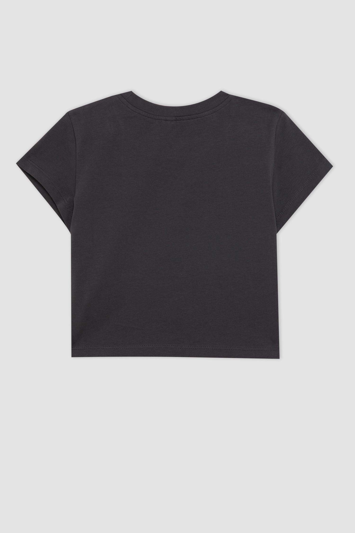 تيشيرت بناتي نص ردن مطبوع وياخة مستديرة