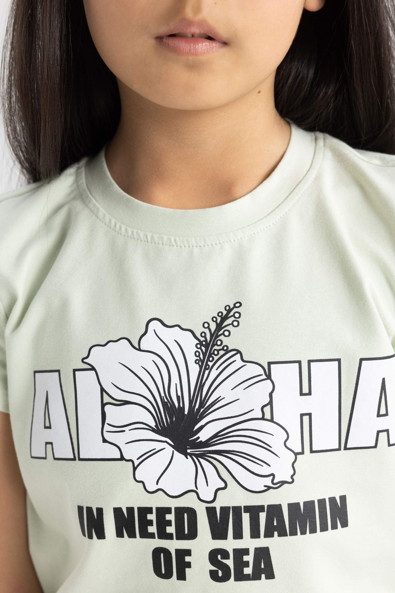 Қыздарға қысқа жеңді Қысқа жеңді футболка