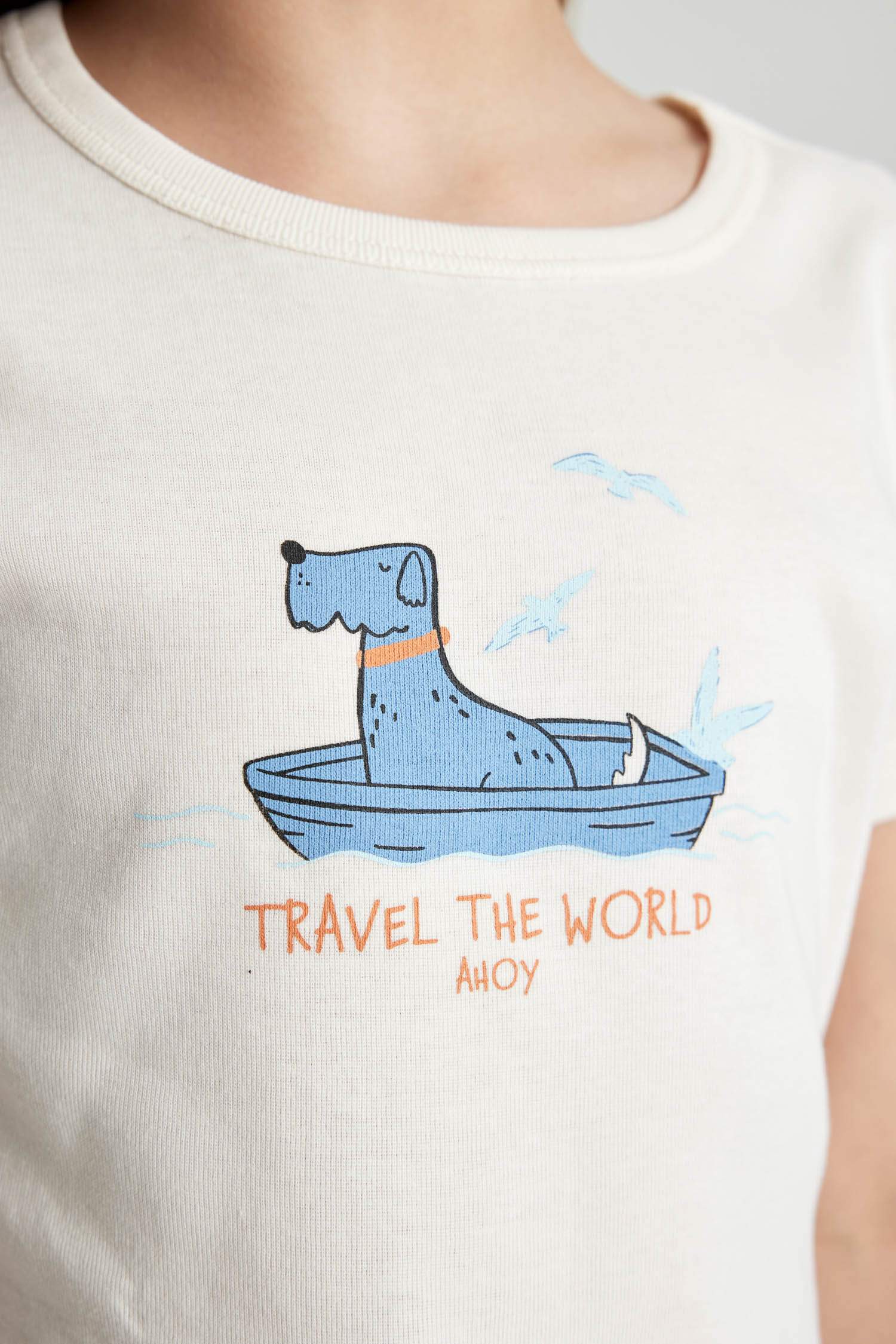 تيشيرت نص ردن بناتي