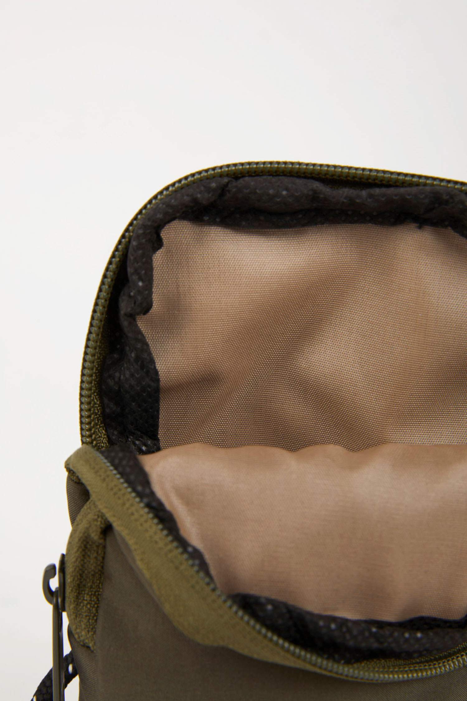 Erkek Çocuk Ultra Hafif Kumaş Telefon Çantası