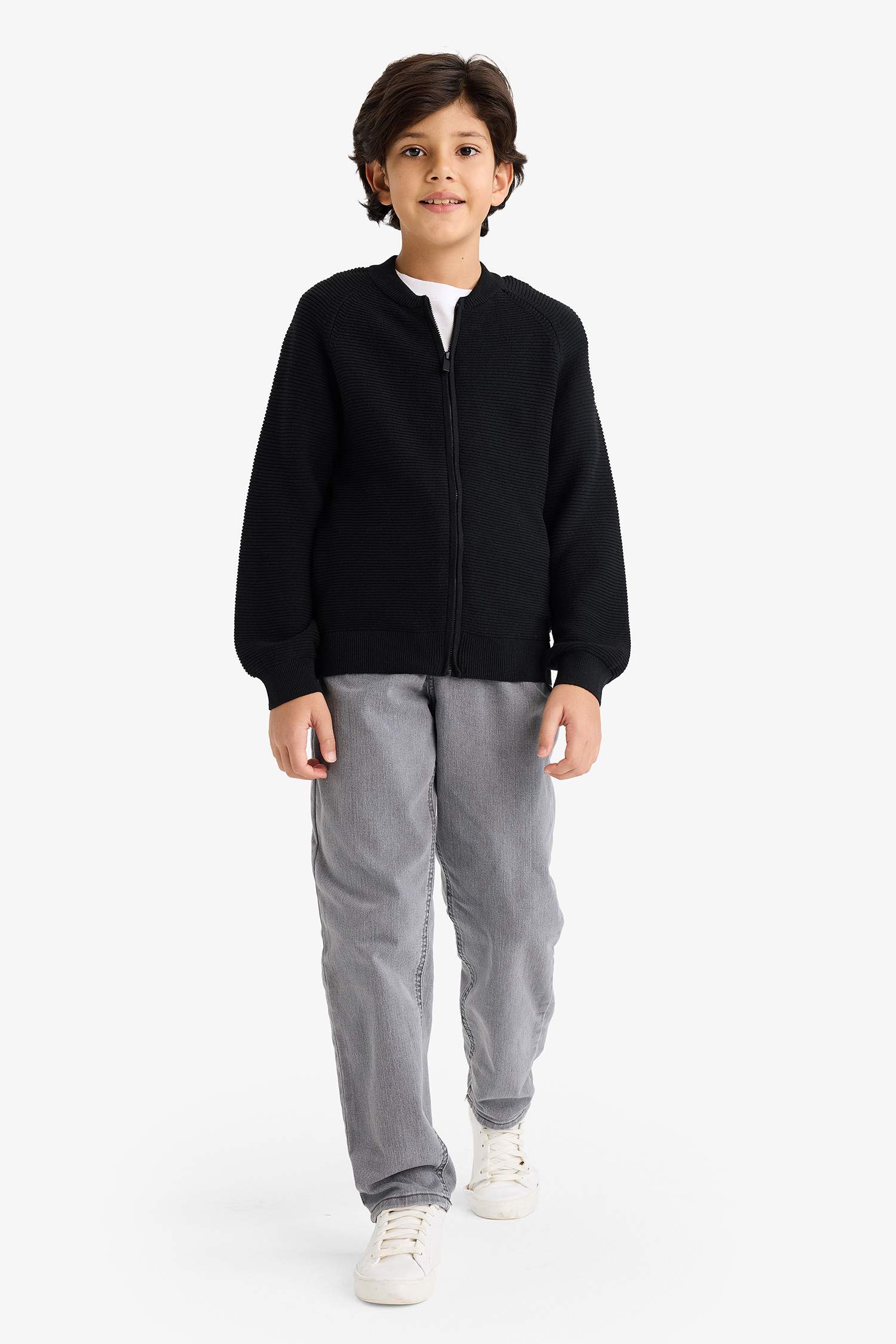 كارديجان ولادي تريكو قصة عادية برقبة عالية