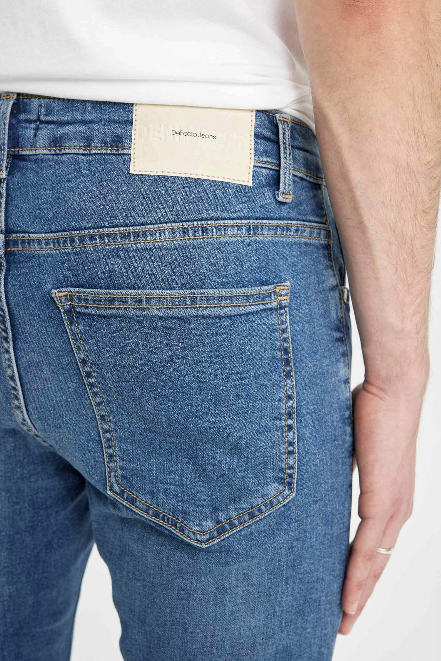 Super Skinny Fit Ripped Detailed Trousers