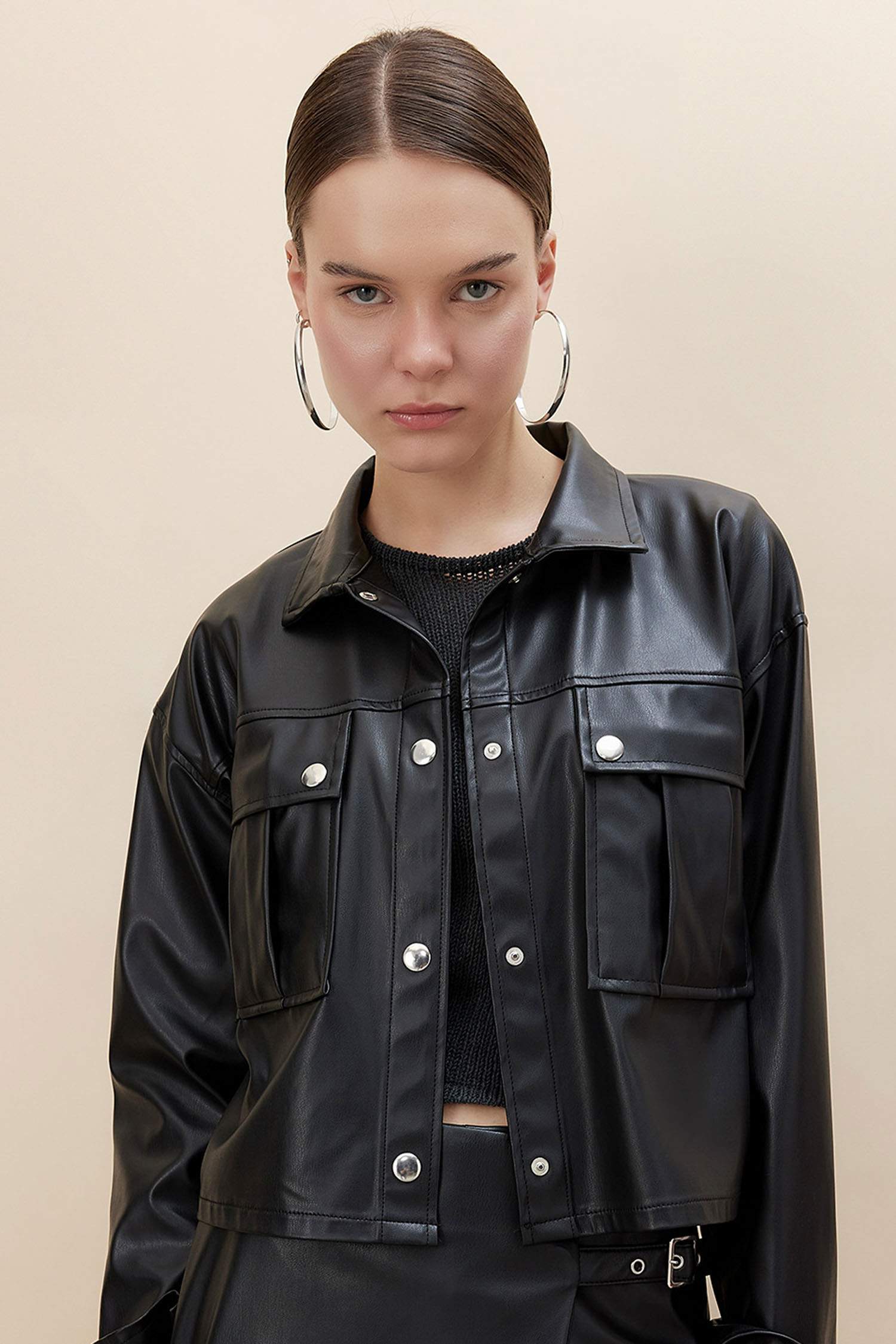Black WOMAN Oversize Fit Faux Leather Long Sleeve Shirt 3065654 | DeFacto, image size:1500x2250