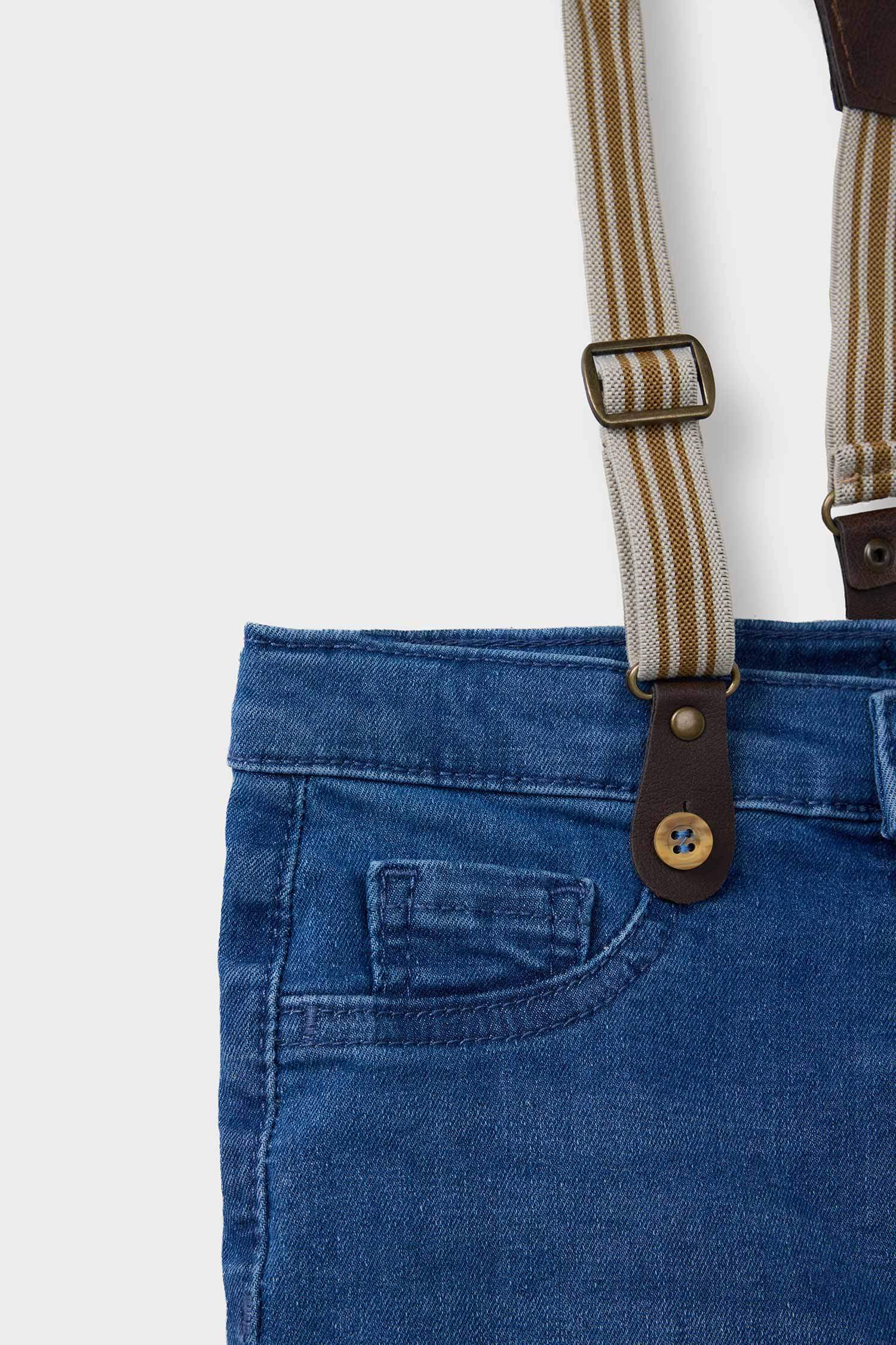 Short en jean à bretelles pour bébé garçon