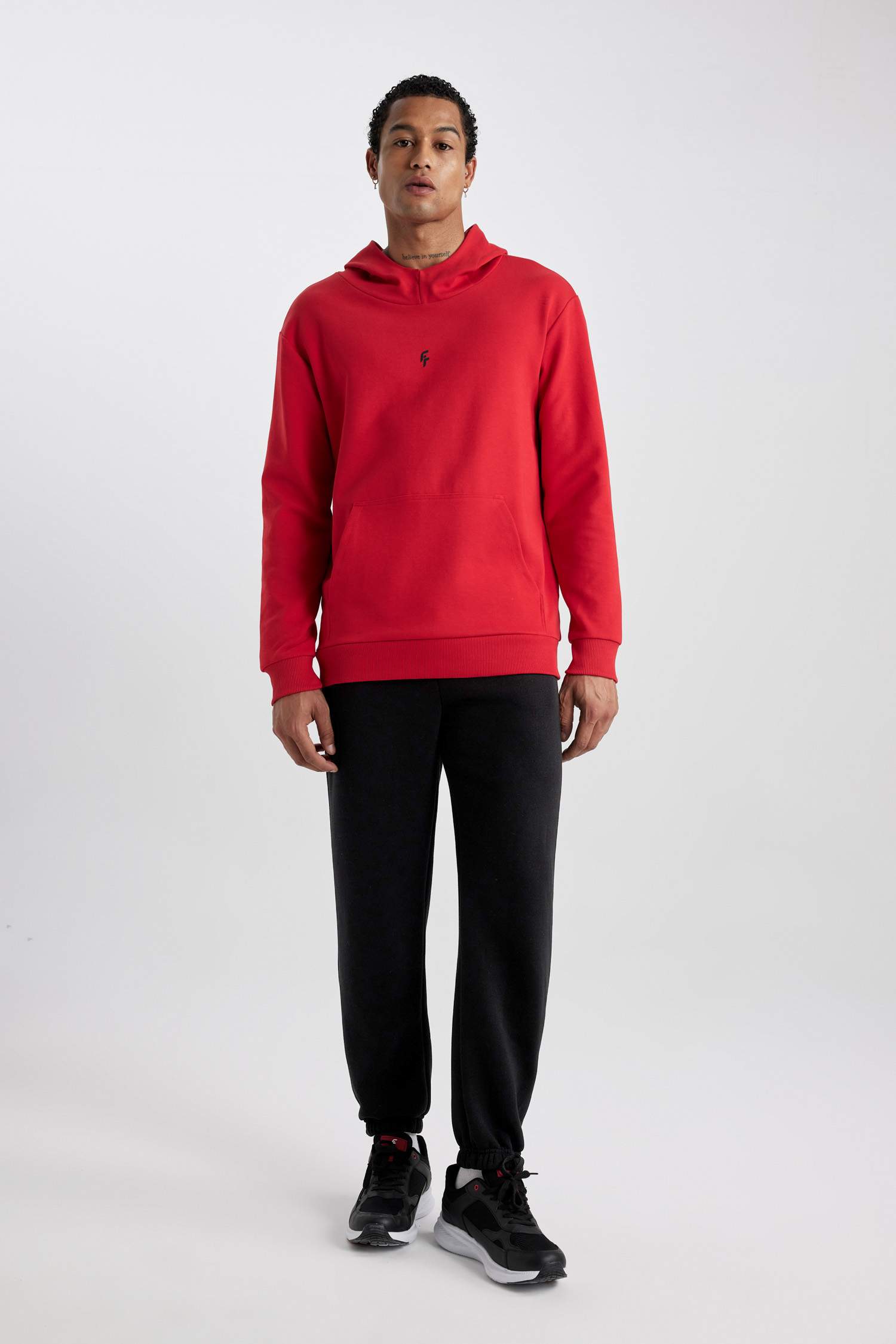 سويت شيرت قصة عادية قماش سكوبا من DeFactoFit