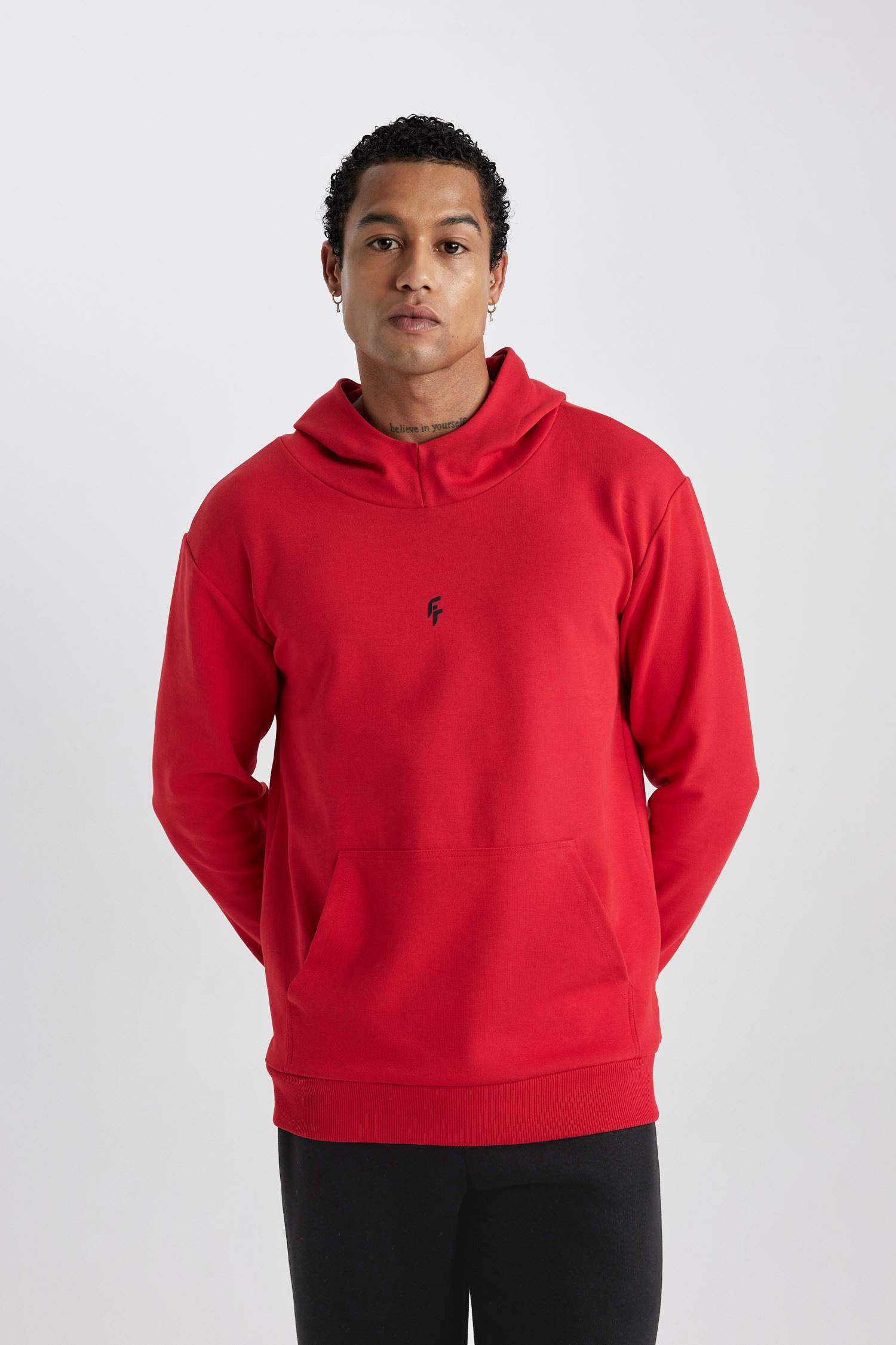 سويت شيرت قصة عادية قماش سكوبا من DeFactoFit