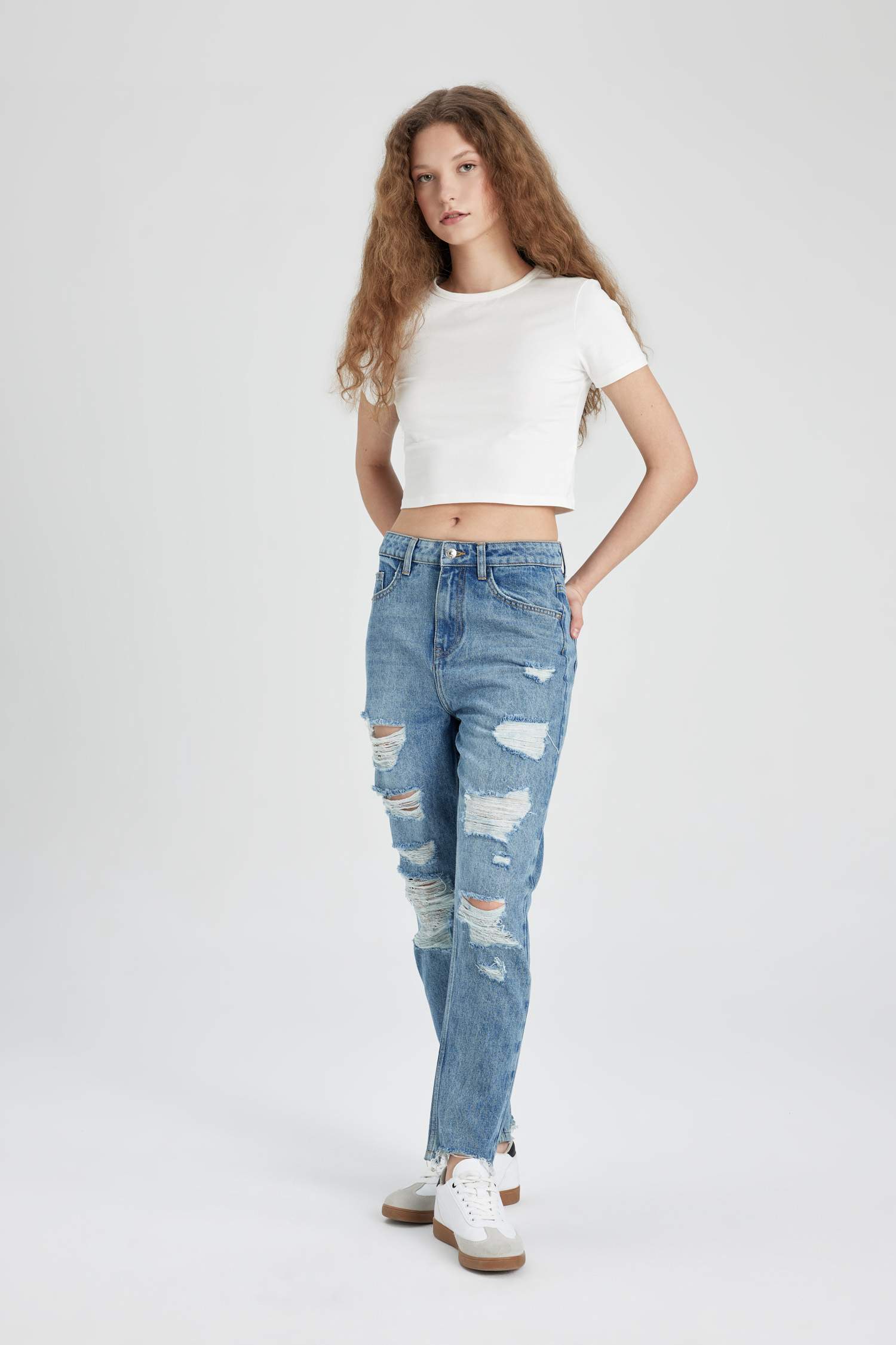 بنطرون جينز موم فيت ممزق