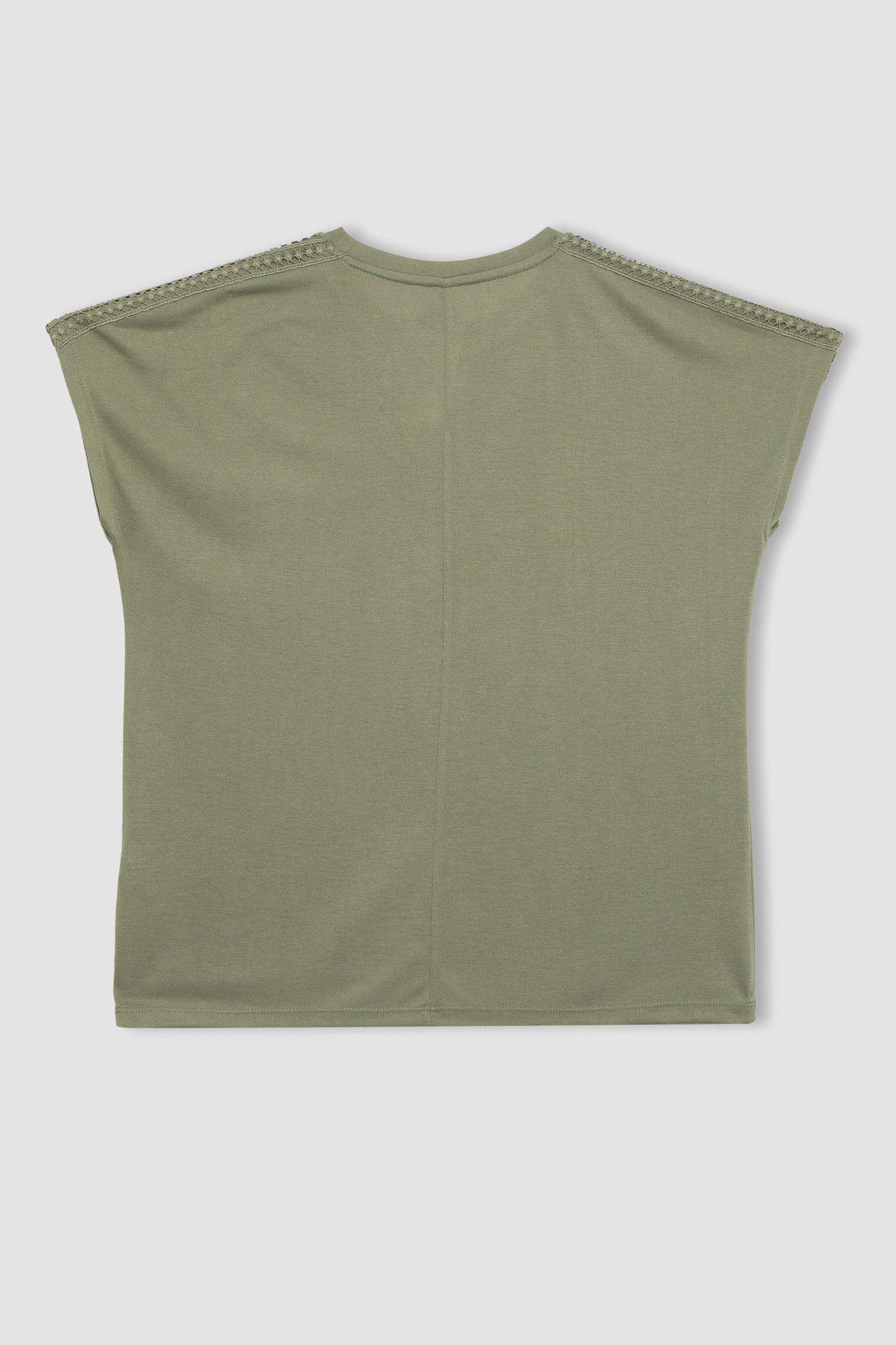 T-Shirt à Col rond et Manches Courtes