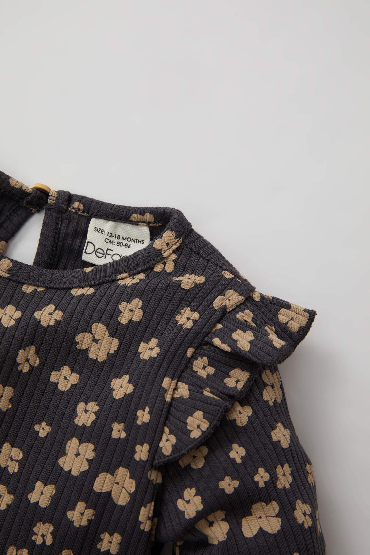 تيشيرت بناتي بنقشة الزهور  كم طويل قصة عادية برقبة مستديرة