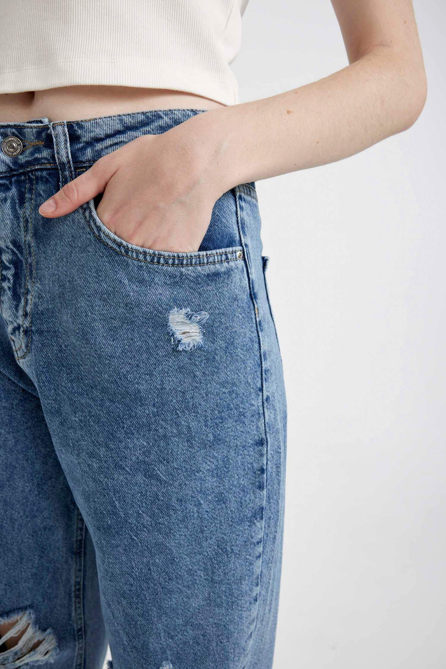 90's Wide Leg Ripped Detailed High Waist Long Jeans