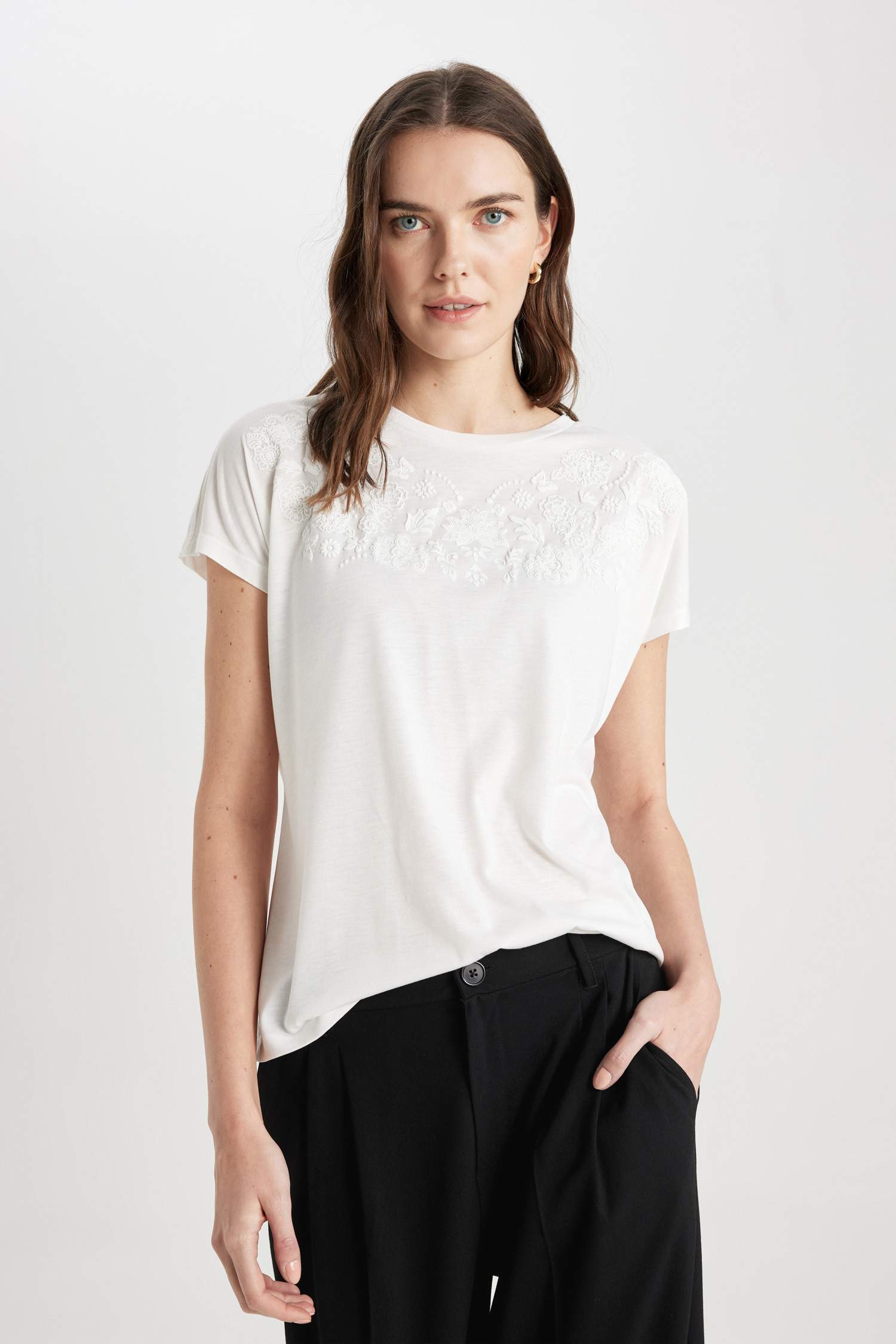 تيشيرت نص كم قطن قصة عادية مطبوع