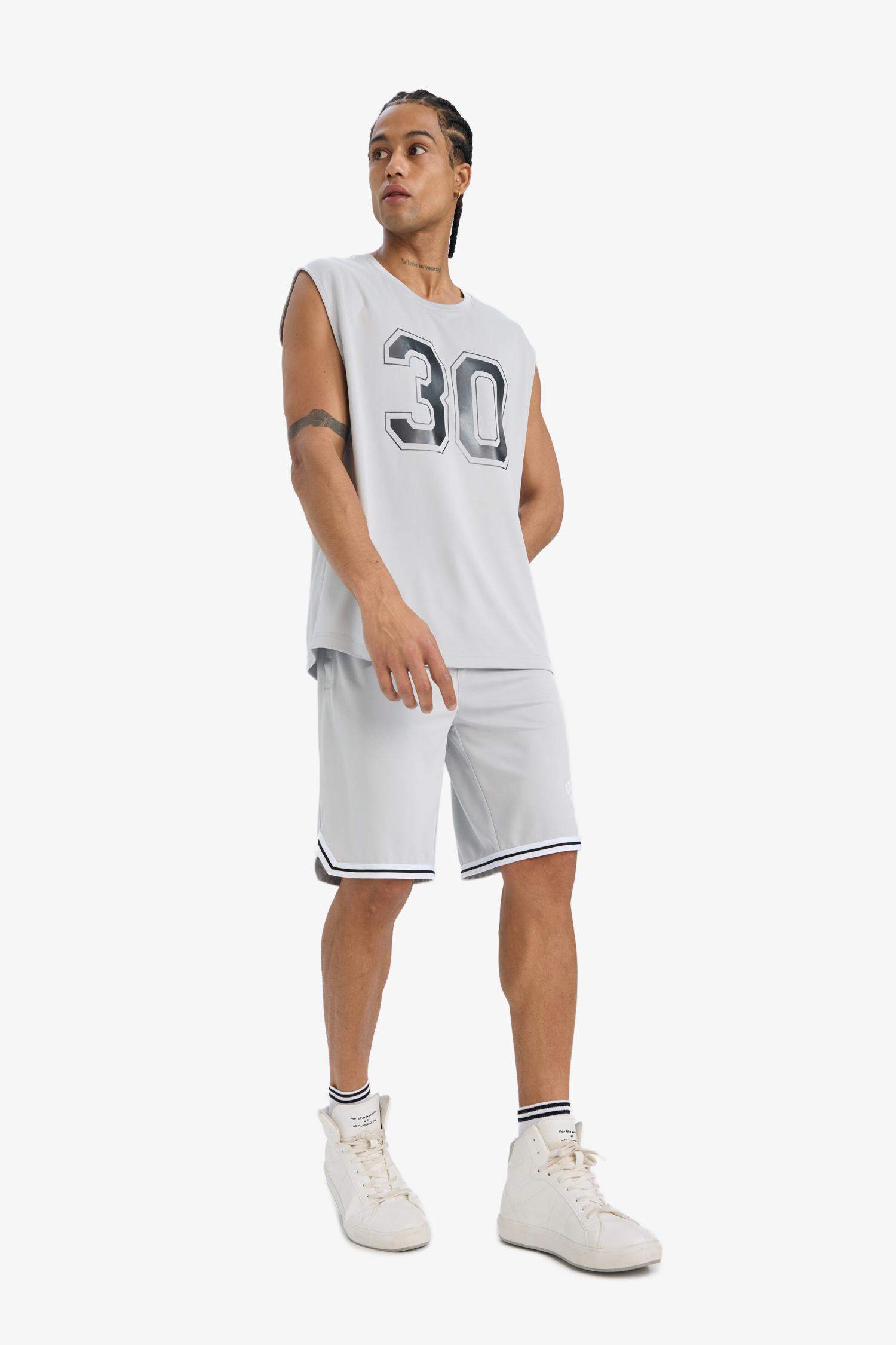 DeFactoFit Hızlı Kuruyan Standart Fit Sporcu Kısa Paça Şort