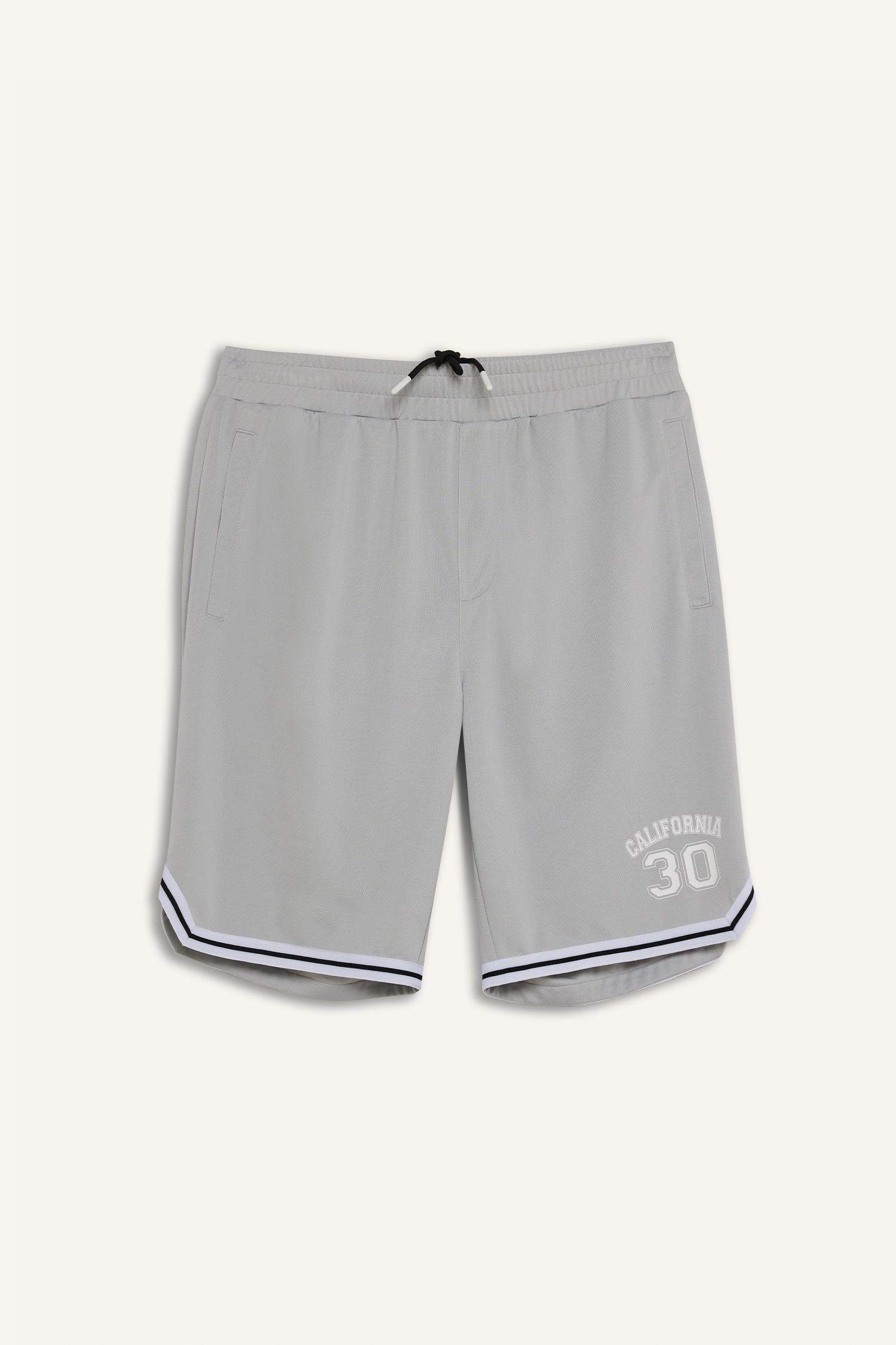 DeFactoFit Hızlı Kuruyan Standart Fit Sporcu Kısa Paça Şort