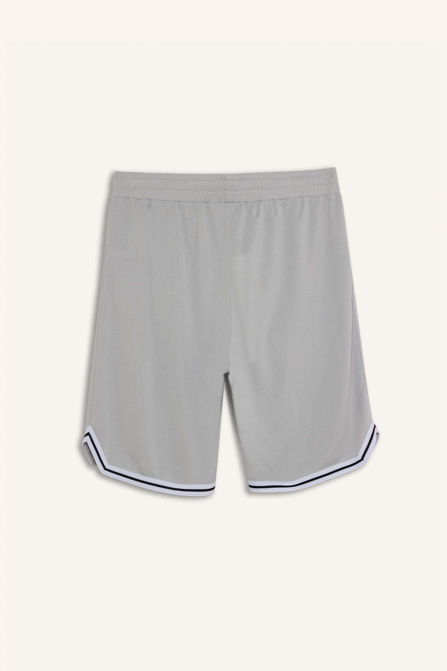 DeFactoFit Hızlı Kuruyan Standart Fit Sporcu Kısa Paça Şort