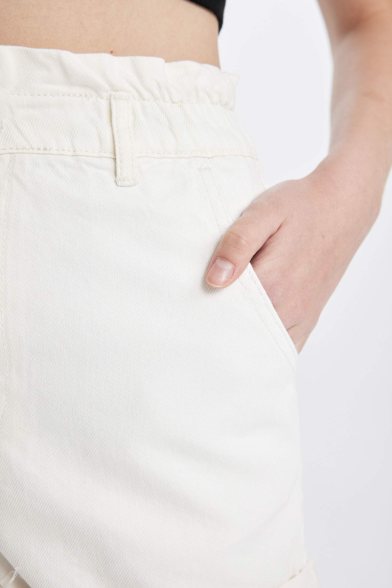 شورت جينز بيبرباج بخصر عالي