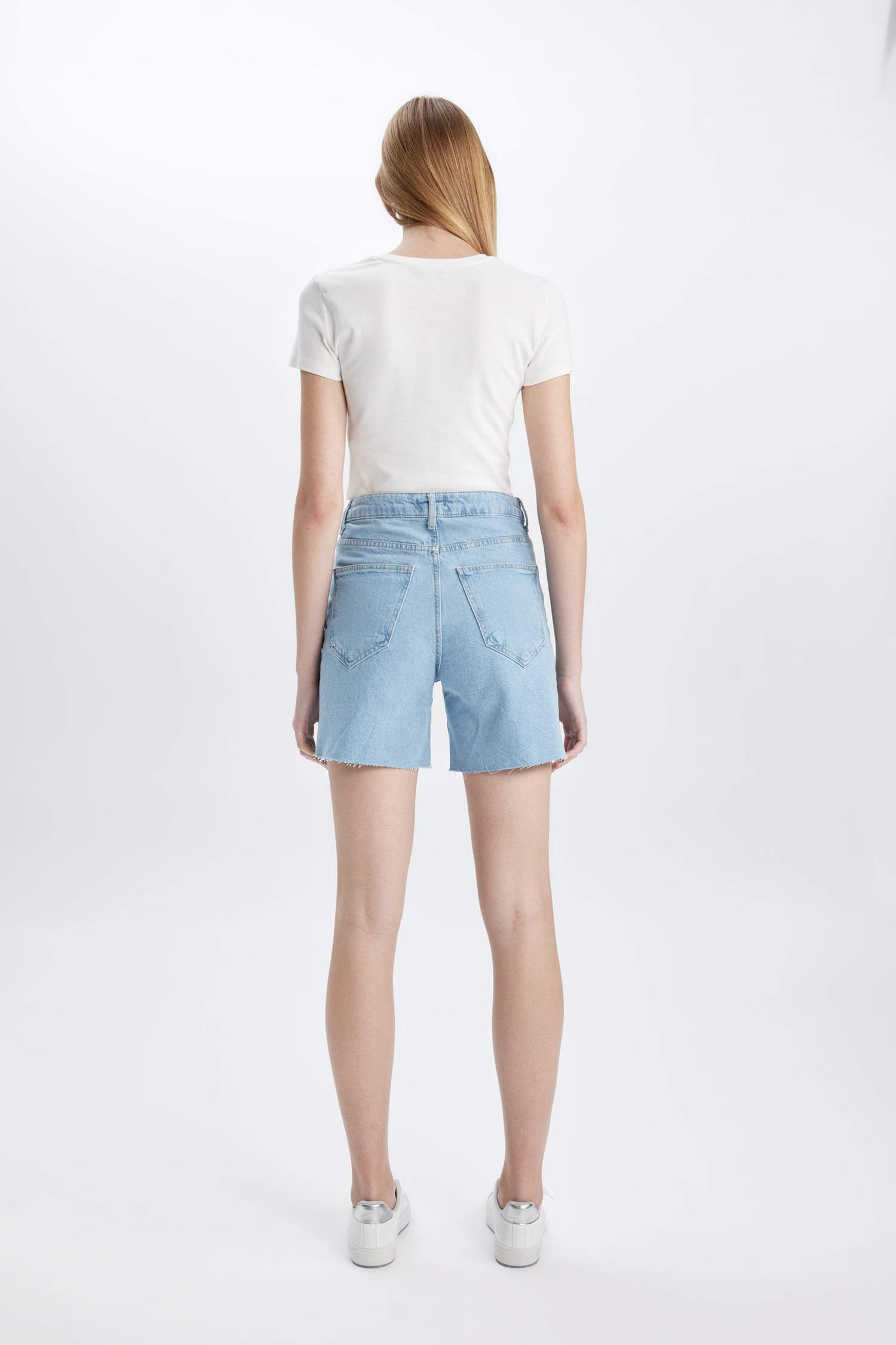 Denim High waist Cut Tip Shorts