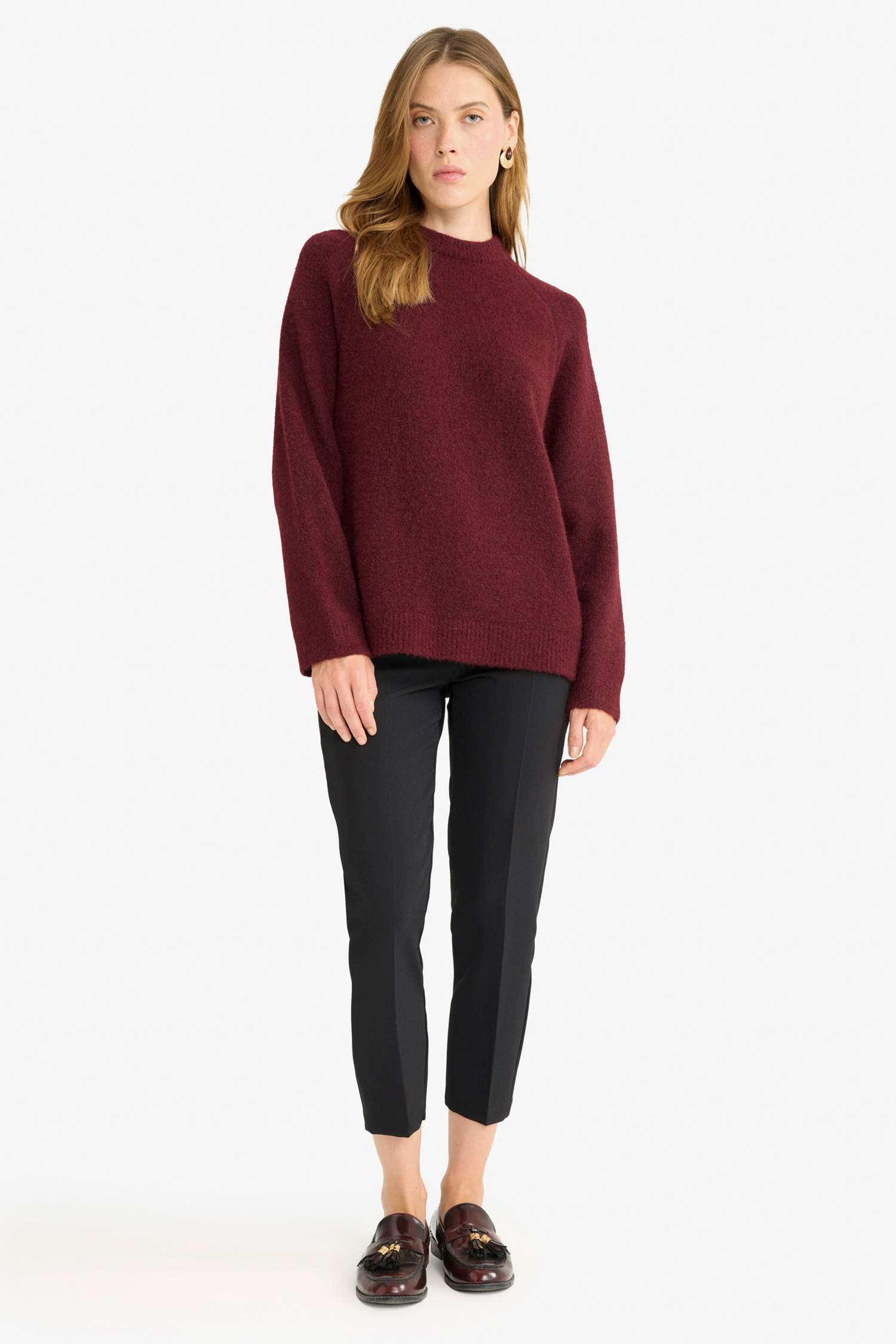 Pantalon court à coupe Carotte à jambes étroites