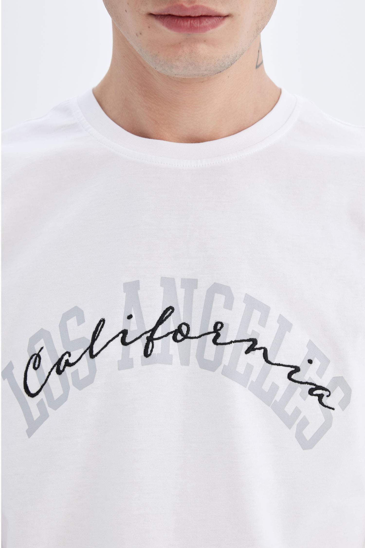 Regular Fit Crew Neck Short Sleeve T-Shirt