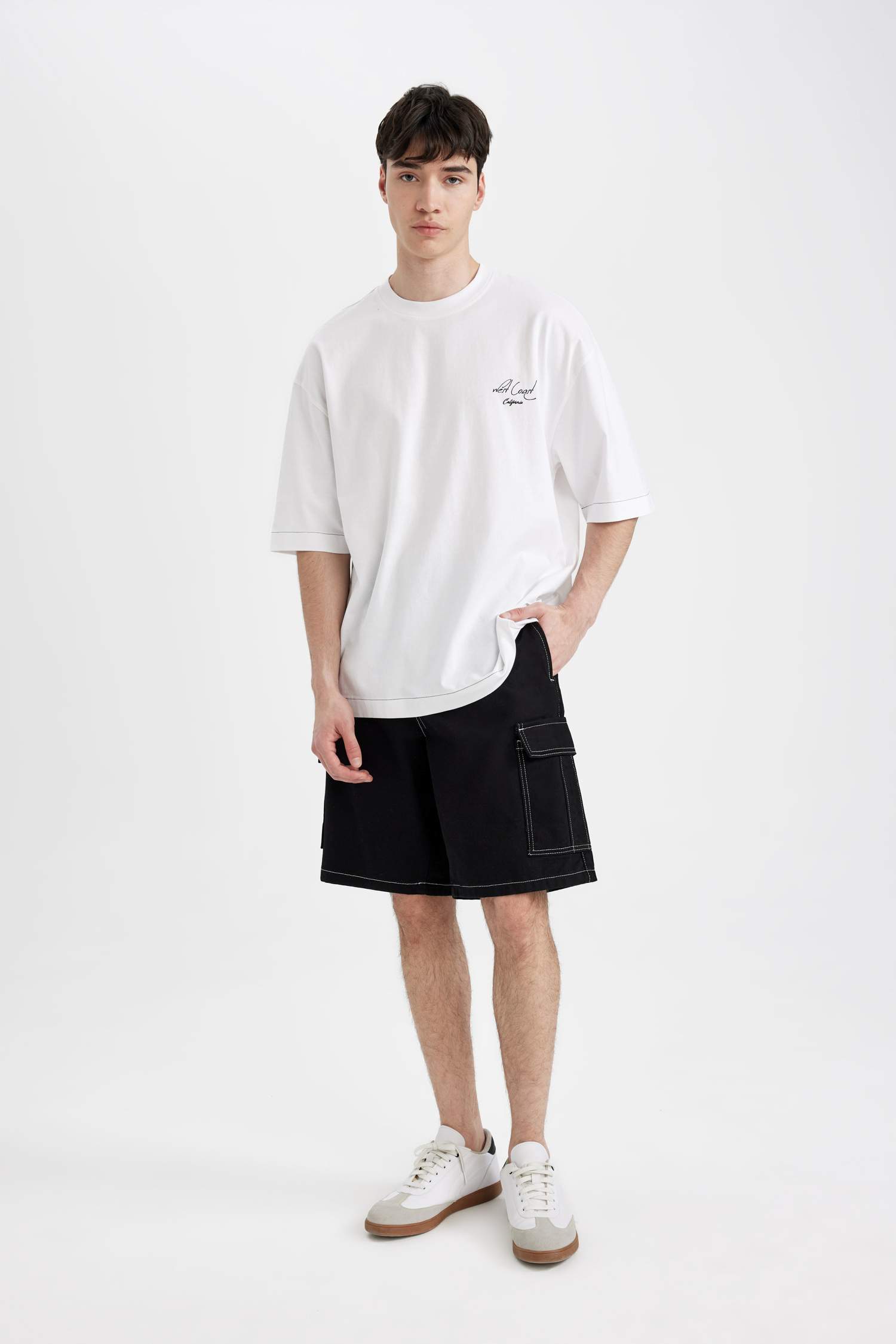 Loose Fit Crew Neck Back Printed Short Sleeve T-Shirt