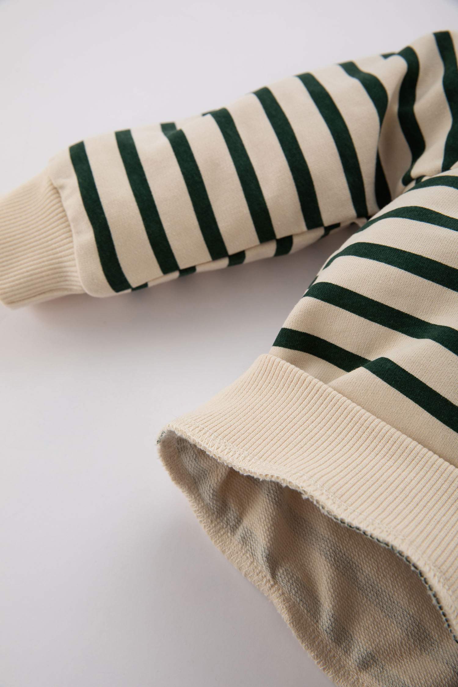 Erkek Bebek Bisiklet Yaka Çizgili Sweatshirt