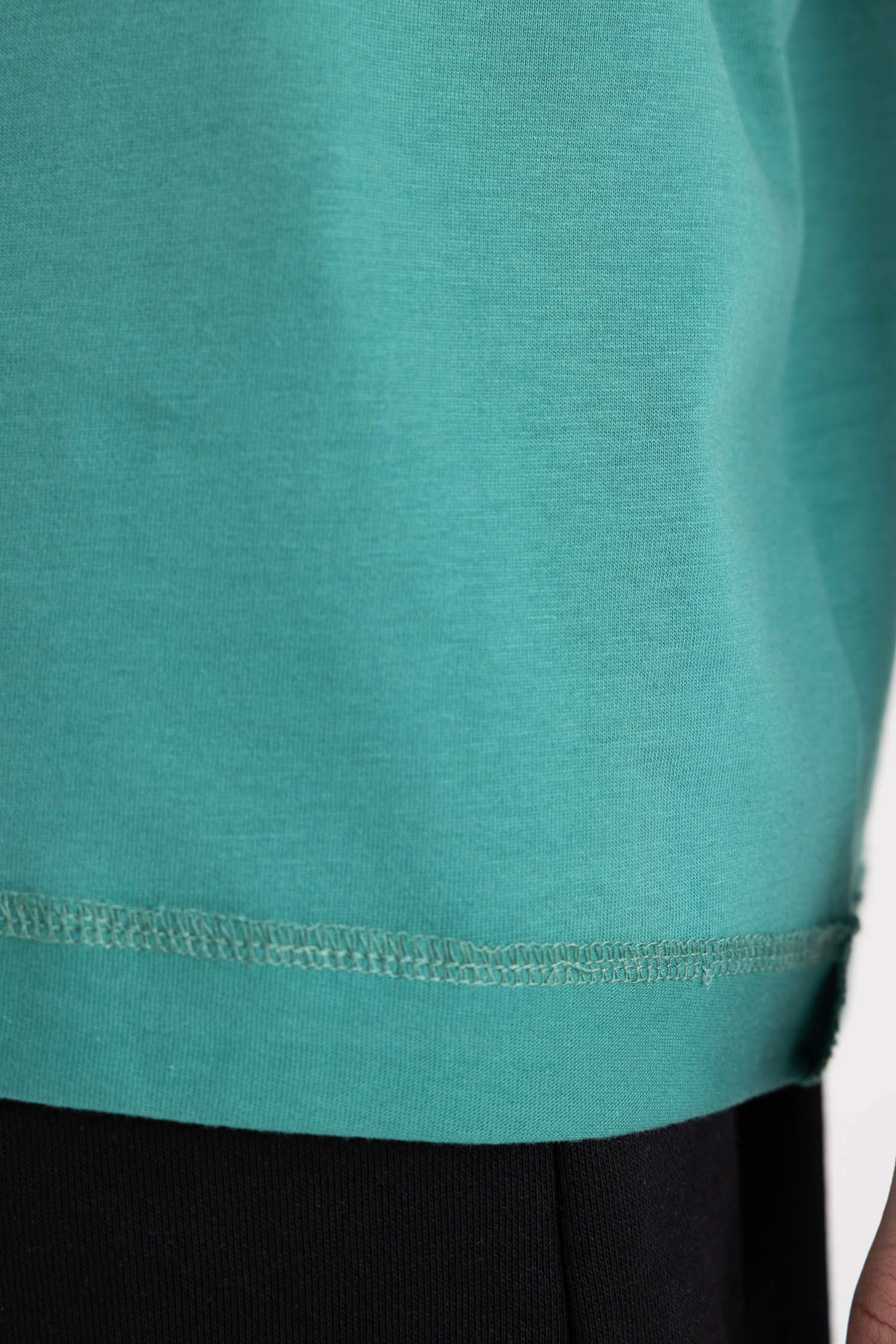 تي شيرت أوفر سايز بياقة مستديرة