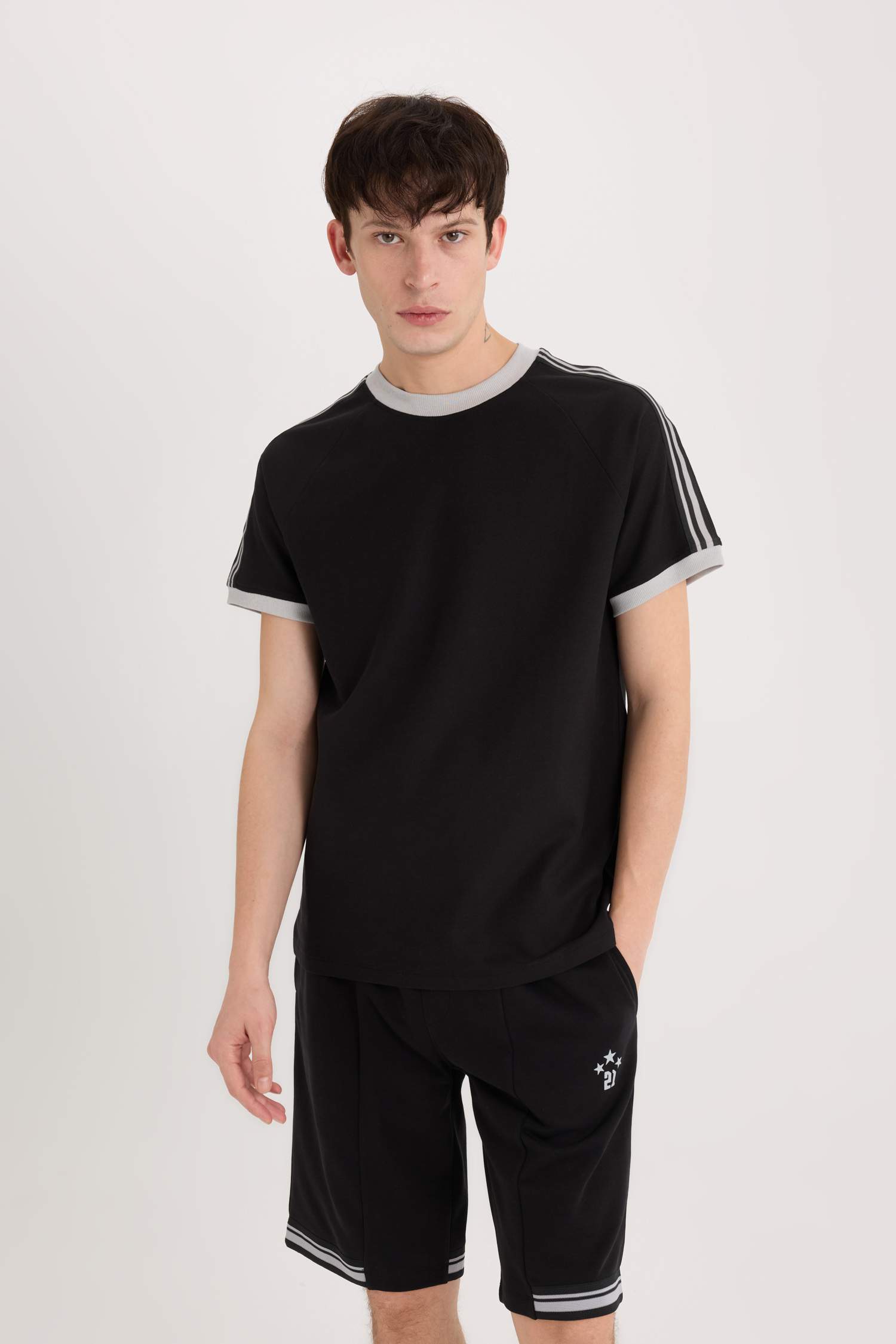 Regular Fit Crew Neck Pique Short Sleeve T-Shirt