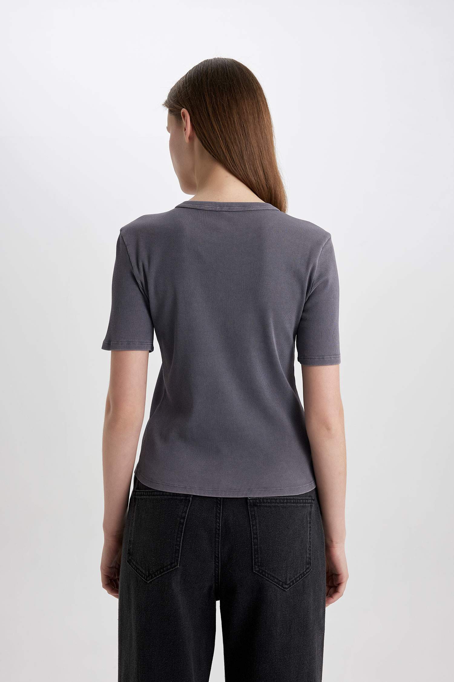 T-Shirt Slim Col Rond à Manches Courtes et Effet Délavé