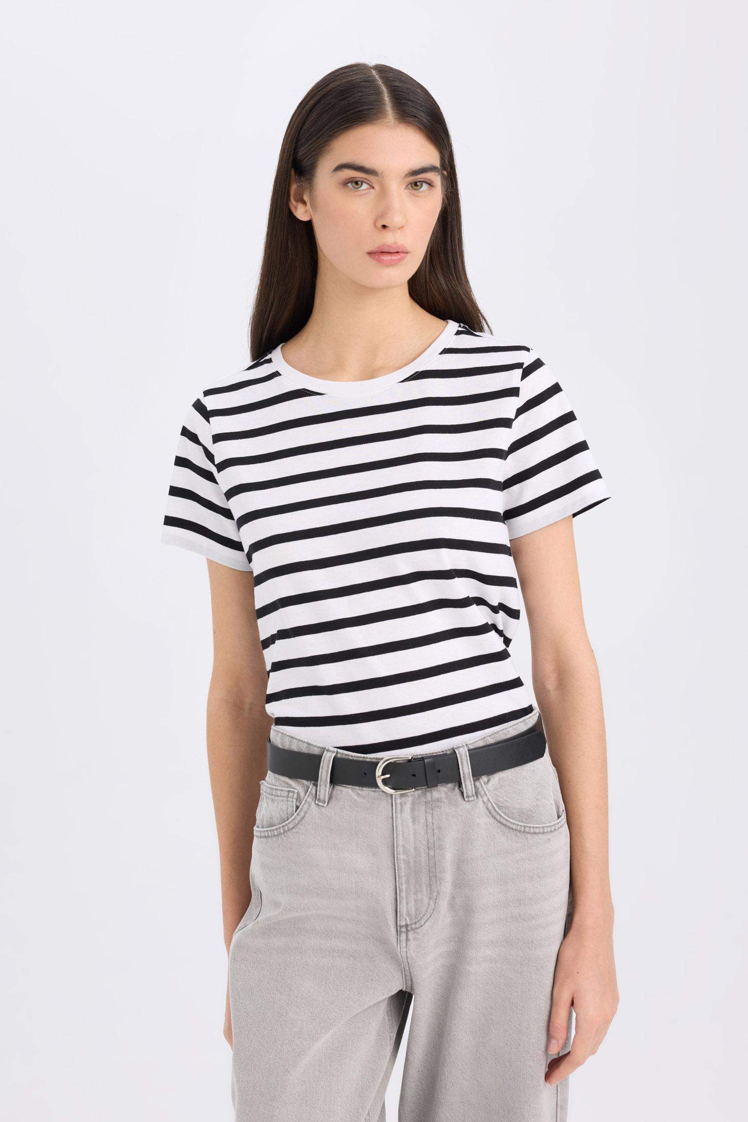 T-shirt rayé à col rond et manches courtes Coupe régulière